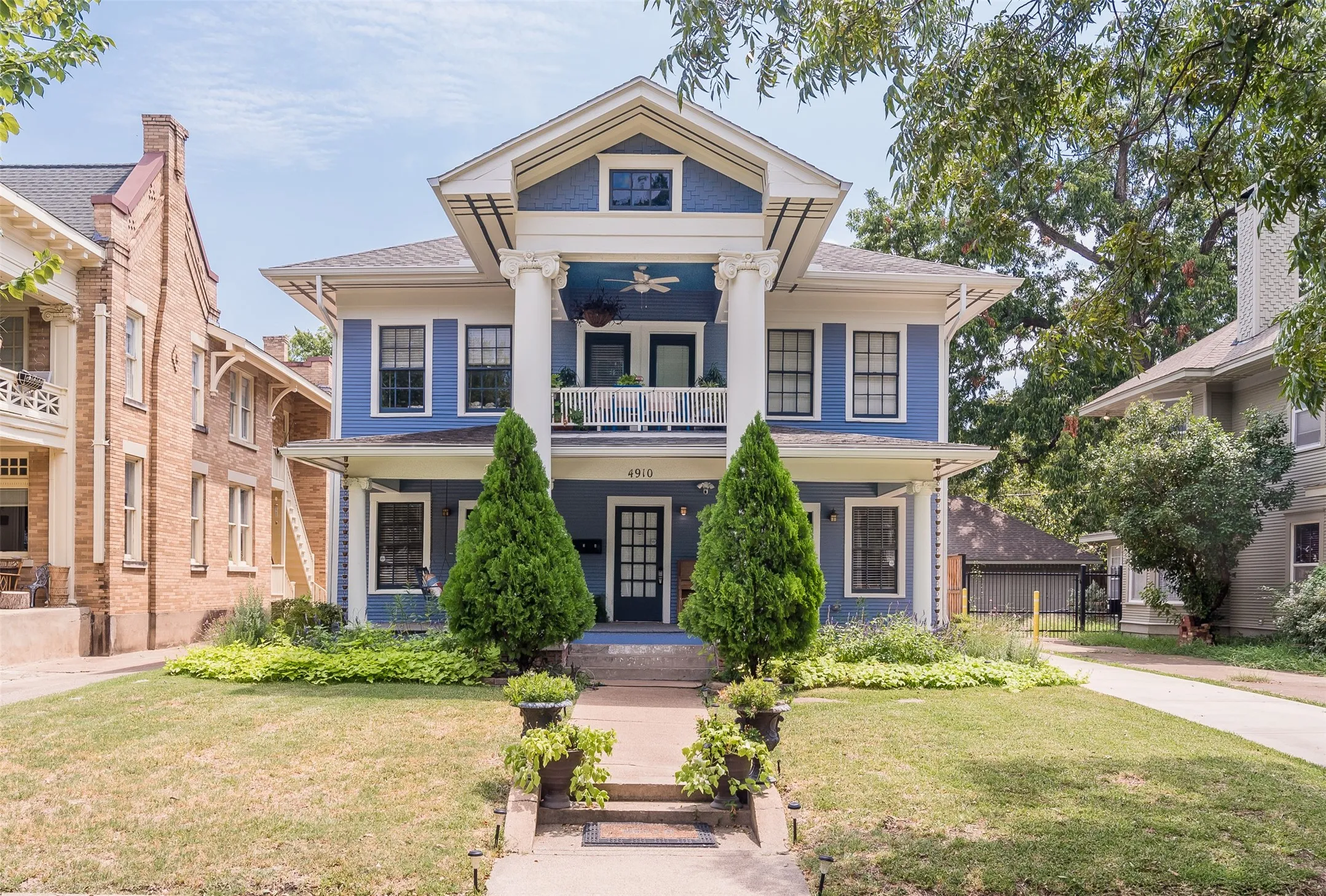Apartment For Rent in Dallas County , 4910 Victor Street 1, Dallas, Texas 75214, 1 Bedroom, 1 Bathroom, Garage spaces, 1,000 Sqft, built in 1913, mls#21385535, Real Estate Agent in Dallas, Homes For Rent in Dallas county, Homes For Rent in Dallas, Realtor in Dallas Texas, Real Estate Brokerage Independent Realty Texas, Luminita Cordes Realtor