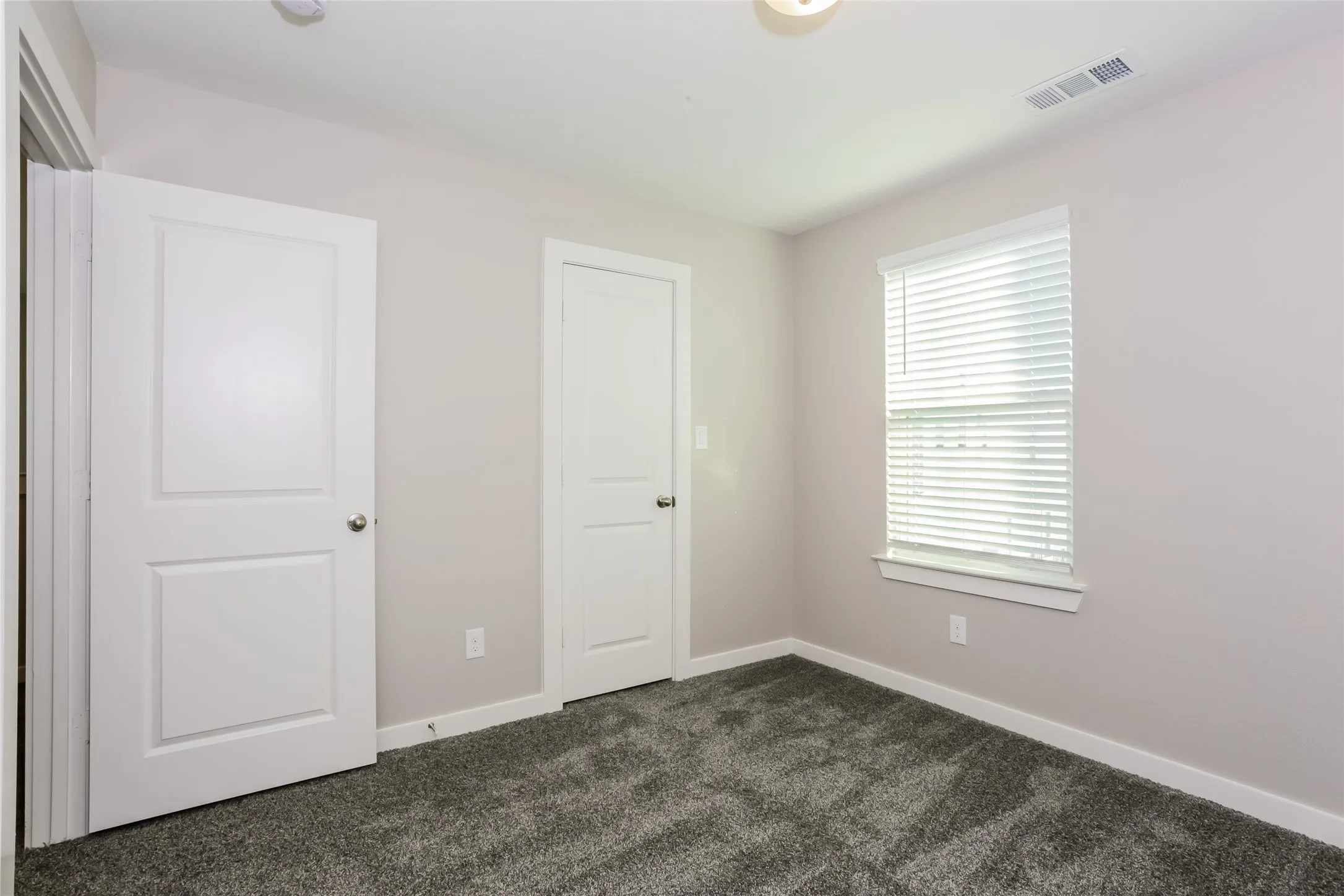 Single Family Residence For Rent in Tarrant County , 714 Lacewing Drive, Arlington, Texas 76005, 3 Bedroom, 3 Bathroom, 2 Garage spaces, 1,667 Sqft, built in 2025, mls#21377739, Real Estate Agent in Arlington, Homes For Rent in Tarrant county, Homes For Rent in Arlington, Realtor in Arlington Texas, Real Estate Brokerage Independent Realty Texas, Luminita Cordes Realtor