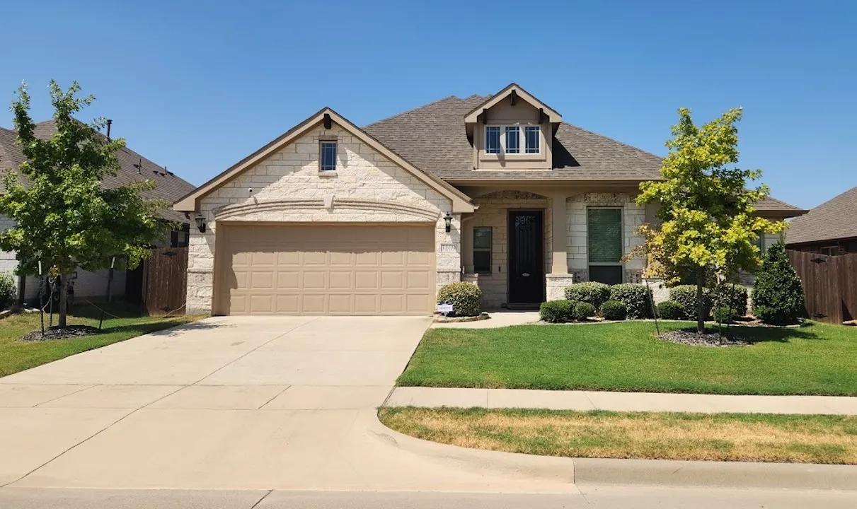 Single Family Residence For Sale in Dallas County , 3109 Midnight Moon Drive, Mesquite, Texas 75181, 4 Bedroom, 2 Bathroom, 2 Garage spaces, 2,325 Sqft, built in 2021, mls#21385302, Real Estate Agent in Mesquite, Homes For Sale in Dallas county, Homes For Sale in Mesquite, Realtor in Mesquite Texas, Real Estate Brokerage Independent Realty Texas, Luminita Cordes Realtor