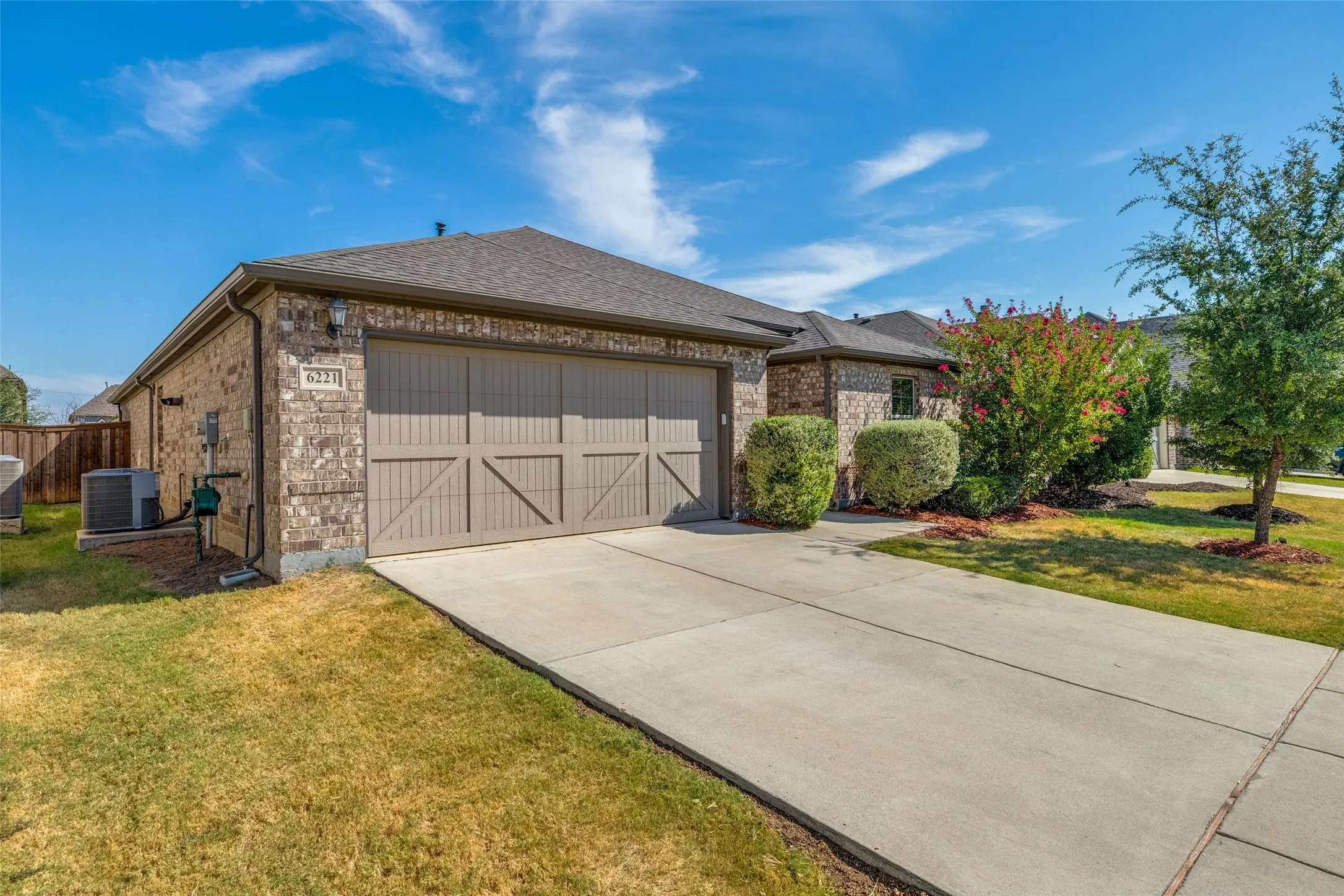 Single Family Residence For Sale in Denton County , 6221 Painswick Drive, Celina, Texas 76227, 3 Bedroom, 2 Bathroom, 2 Garage spaces, 2,019 Sqft, built in 2019, mls#21384485, Real Estate Agent in Celina, Homes For Sale in Denton county, Homes For Sale in Celina, Realtor in Celina Texas, Real Estate Brokerage Independent Realty Texas, Luminita Cordes Realtor