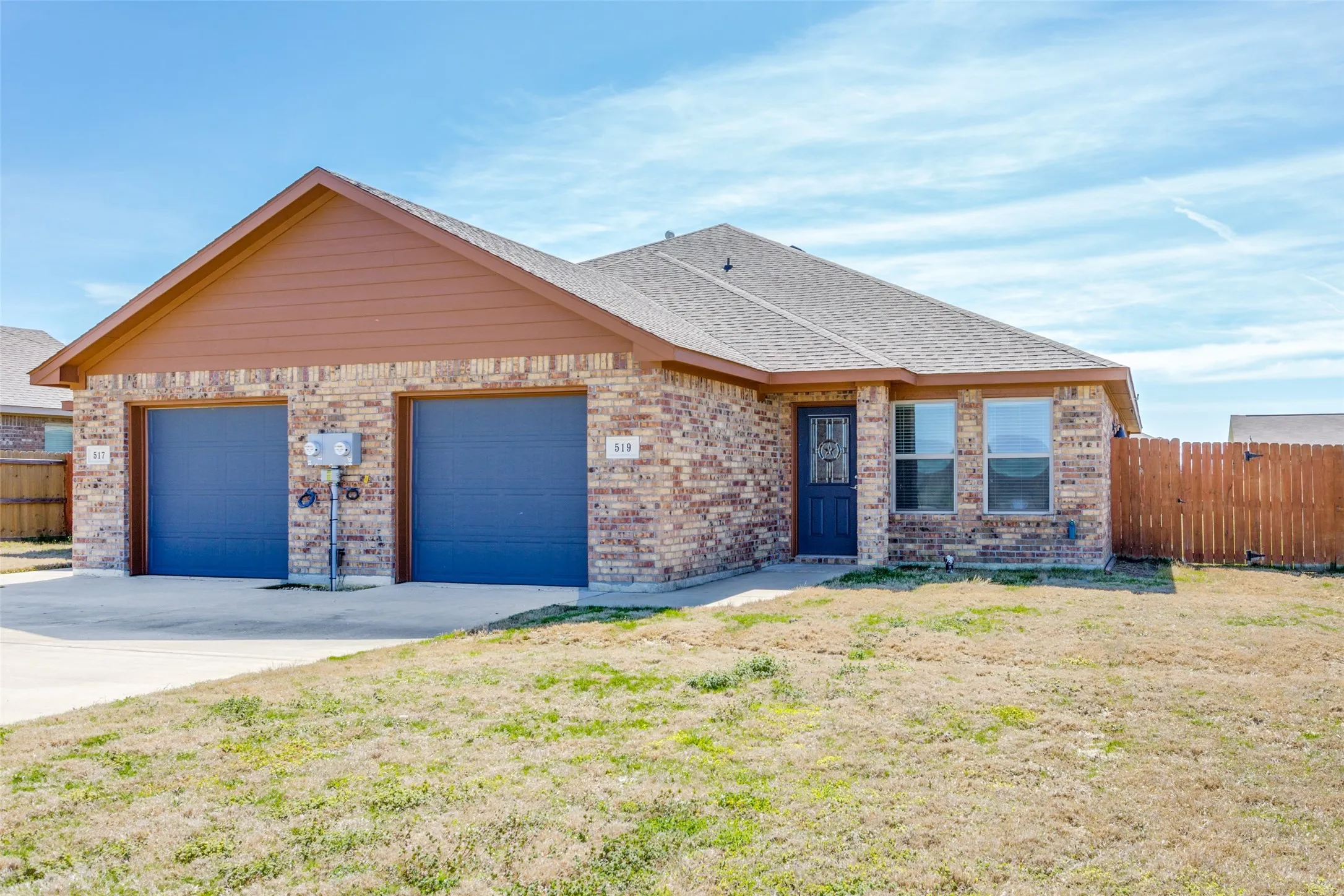 Duplex For Rent in Grayson County , 519 Wood Drive, Gunter, Texas 75058, 3 Bedroom, 2 Bathroom, 1 Garage spaces, 1,327 Sqft, built in 2017, mls#21384961, Real Estate Agent in Gunter, Homes For Rent in Grayson county, Homes For Rent in Gunter, Realtor in Gunter Texas, Real Estate Brokerage Independent Realty Texas, Luminita Cordes Realtor