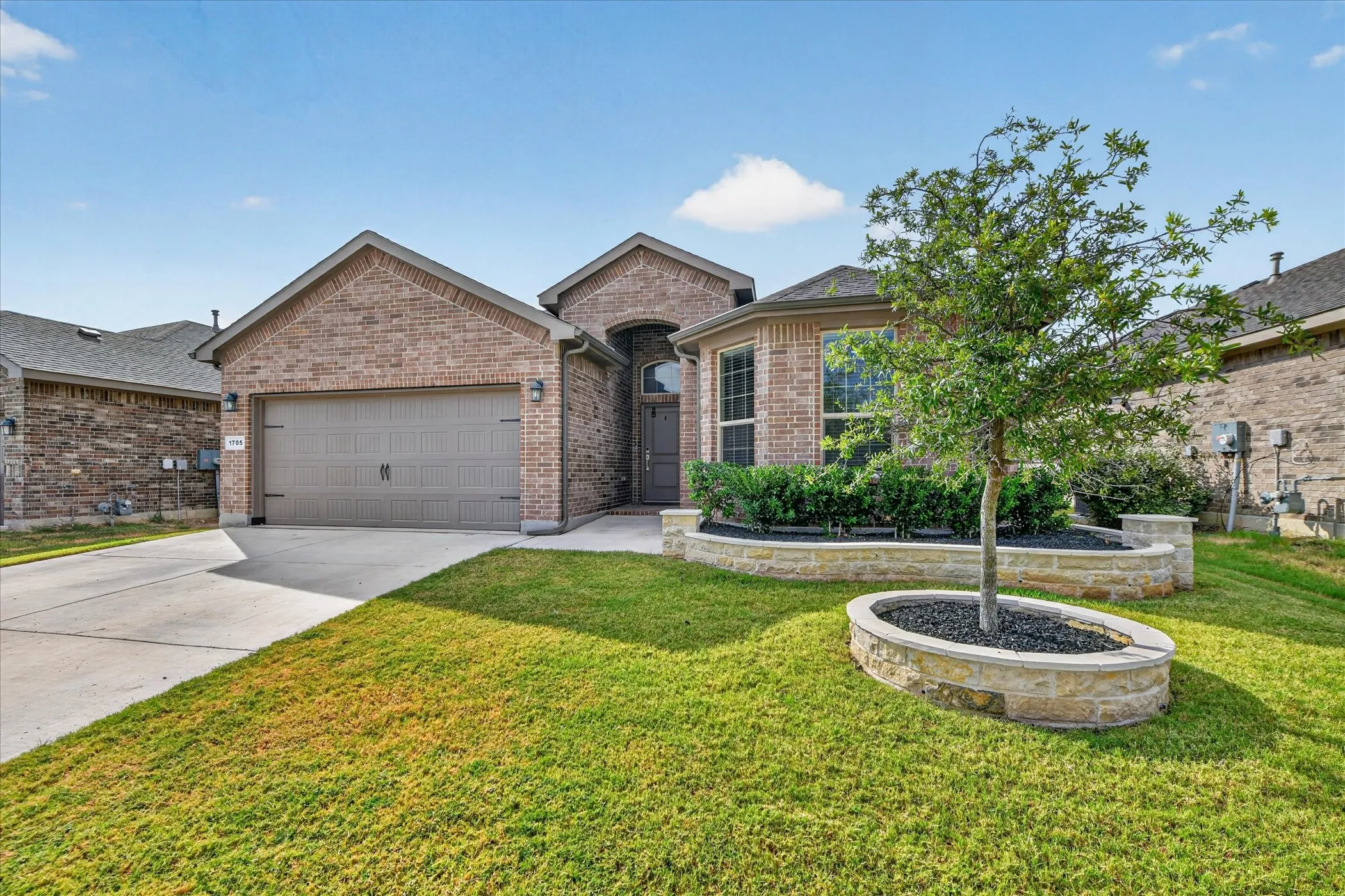 Single Family Residence For Sale in Wise County , 1705 Chamaeleon Drive, Haslet, Texas 76052, 4 Bedroom, 2 Bathroom, 2 Garage spaces, 1,816 Sqft, built in 2022, mls#21385560, Real Estate Agent in Haslet, Homes For Sale in Wise county, Homes For Sale in Haslet, Realtor in Haslet Texas, Real Estate Brokerage Independent Realty Texas, Luminita Cordes Realtor