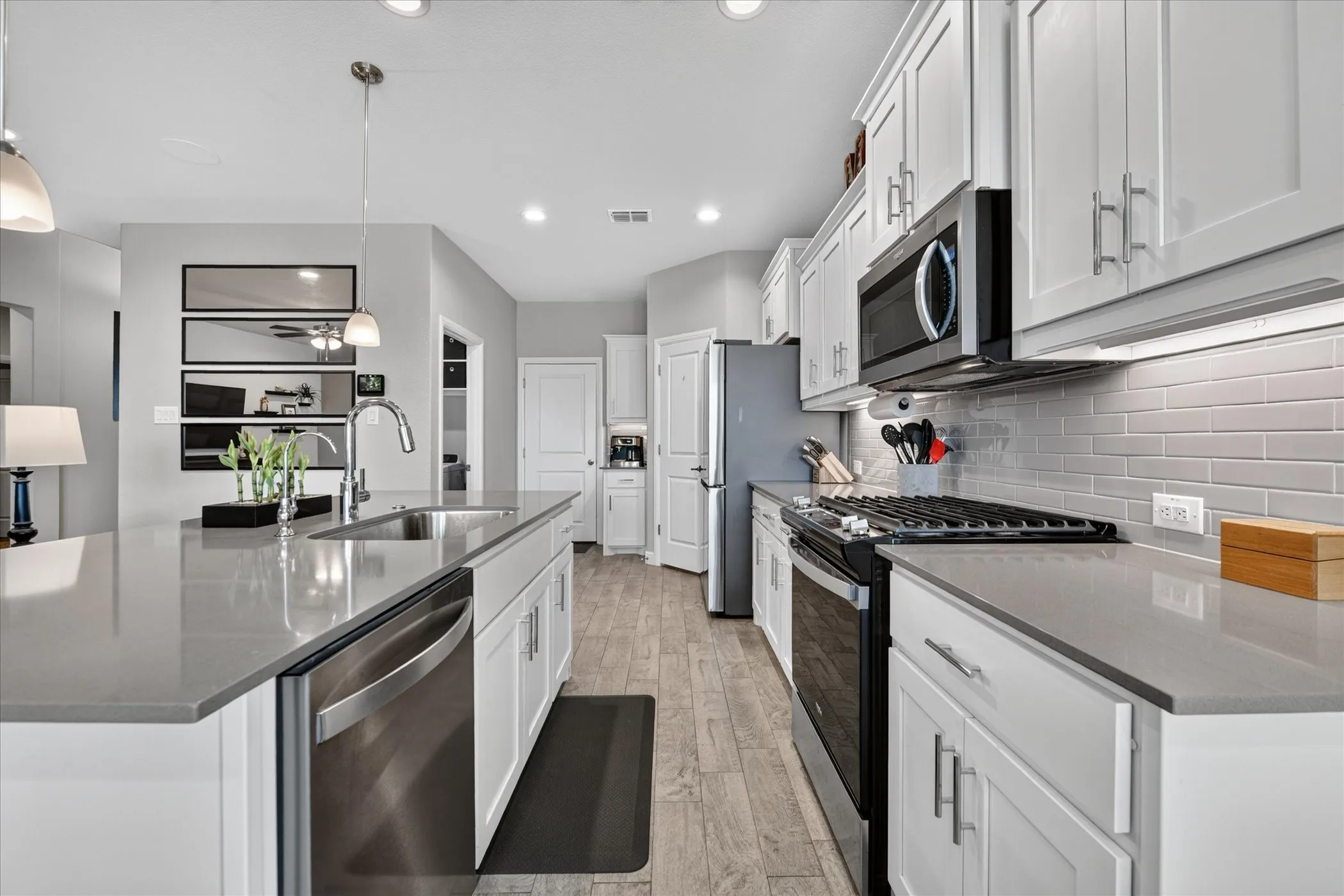 Single Family Residence For Sale in Wise County , 1705 Chamaeleon Drive, Haslet, Texas 76052, 4 Bedroom, 2 Bathroom, 2 Garage spaces, 1,816 Sqft, built in 2022, mls#21385560, Real Estate Agent in Haslet, Homes For Sale in Wise county, Homes For Sale in Haslet, Realtor in Haslet Texas, Real Estate Brokerage Independent Realty Texas, Luminita Cordes Realtor