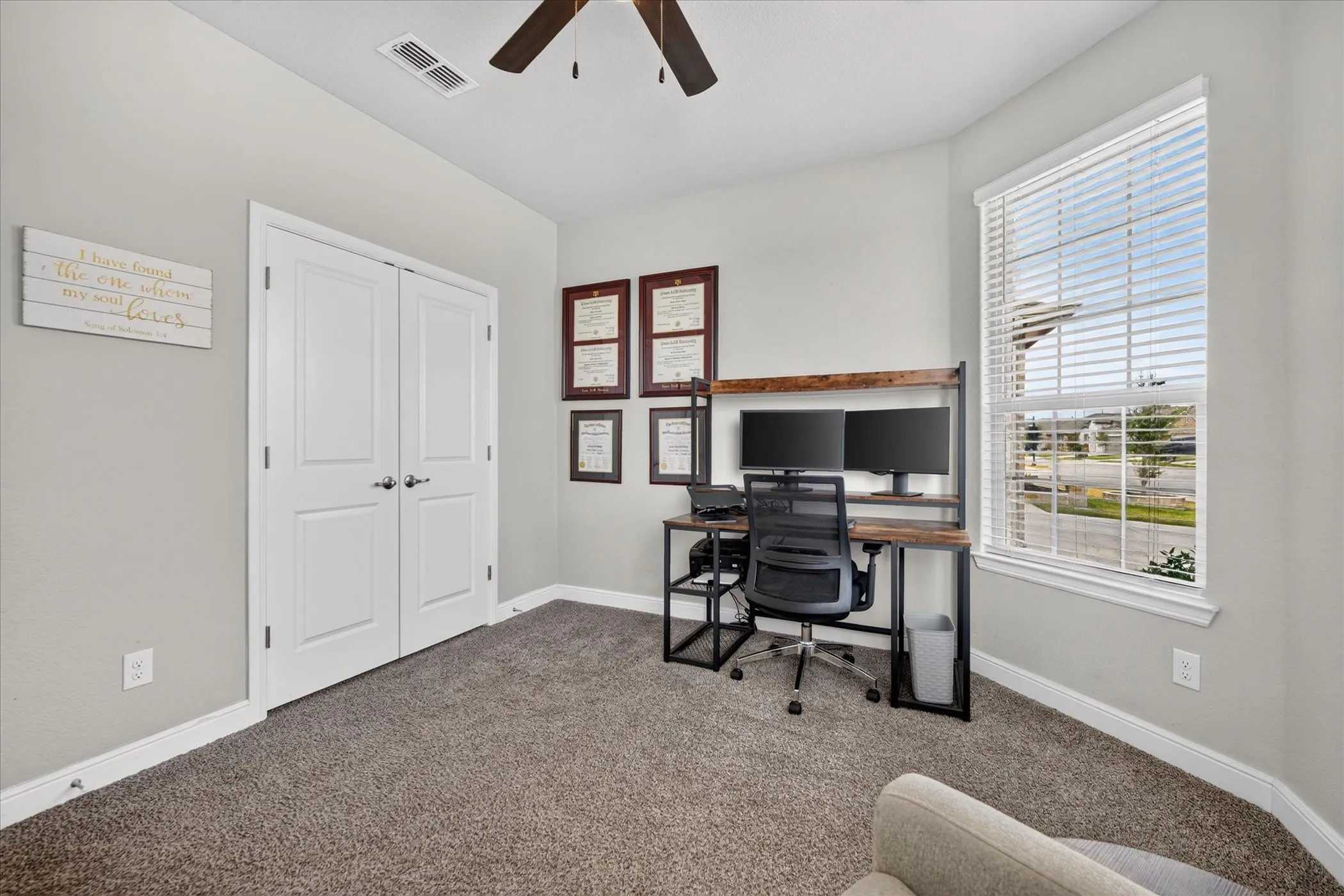 Single Family Residence For Sale in Wise County , 1705 Chamaeleon Drive, Haslet, Texas 76052, 4 Bedroom, 2 Bathroom, 2 Garage spaces, 1,816 Sqft, built in 2022, mls#21385560, Real Estate Agent in Haslet, Homes For Sale in Wise county, Homes For Sale in Haslet, Realtor in Haslet Texas, Real Estate Brokerage Independent Realty Texas, Luminita Cordes Realtor