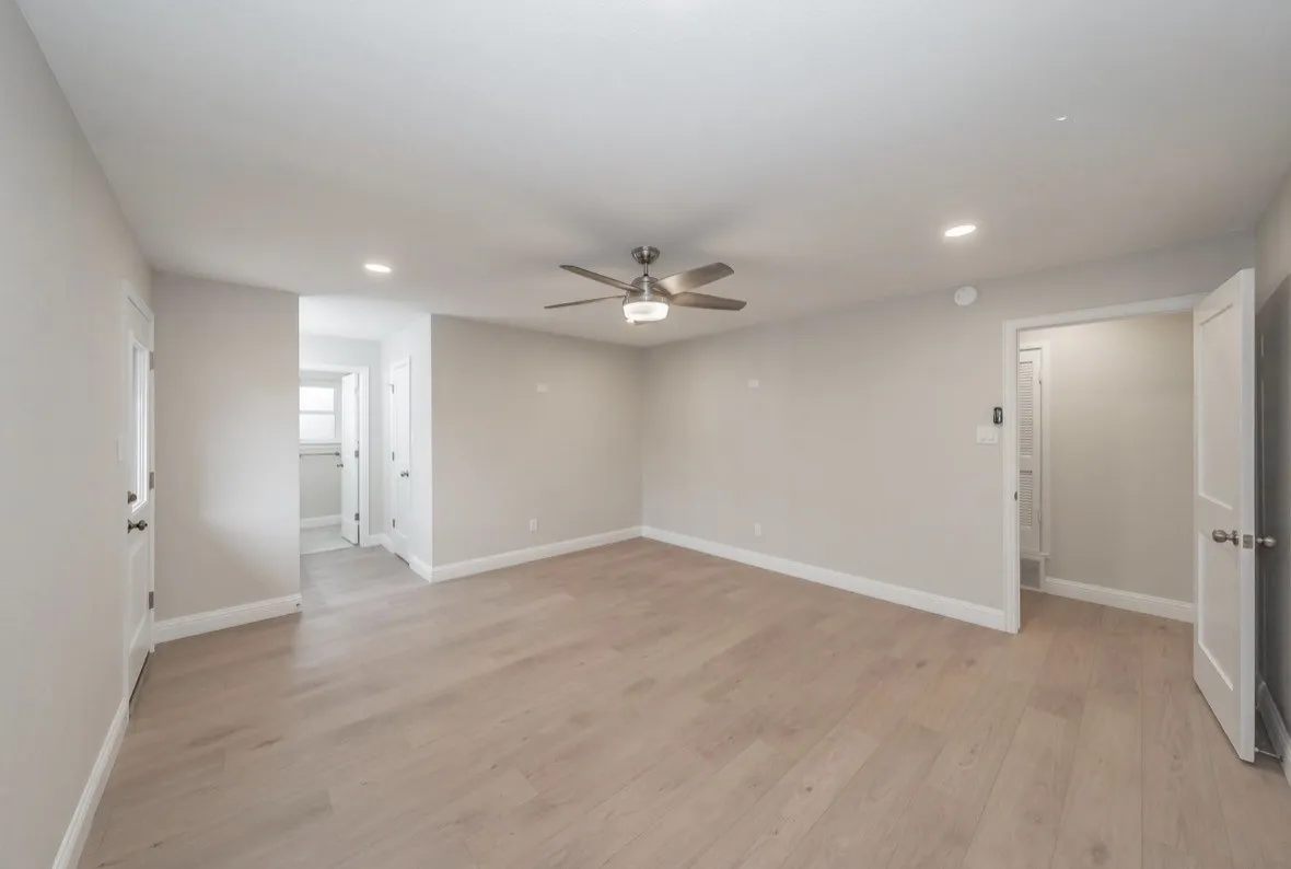 Single Family Residence For Rent in Tarrant County , 4904 Arborlawn Drive, Fort Worth, Texas 76109, 3 Bedroom, 2 Bathroom, 2 Garage spaces, 3,438 Sqft, built in 1969, mls#21385571, Real Estate Agent in Fort Worth, Homes For Rent in Tarrant county, Homes For Rent in Fort Worth, Realtor in Fort Worth Texas, Real Estate Brokerage Independent Realty Texas, Luminita Cordes Realtor