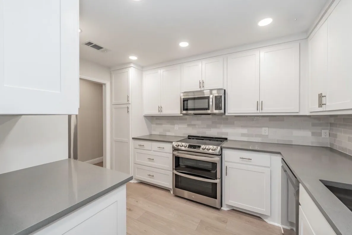 Single Family Residence For Rent in Tarrant County , 4904 Arborlawn Drive, Fort Worth, Texas 76109, 3 Bedroom, 2 Bathroom, 2 Garage spaces, 3,438 Sqft, built in 1969, mls#21385571, Real Estate Agent in Fort Worth, Homes For Rent in Tarrant county, Homes For Rent in Fort Worth, Realtor in Fort Worth Texas, Real Estate Brokerage Independent Realty Texas, Luminita Cordes Realtor