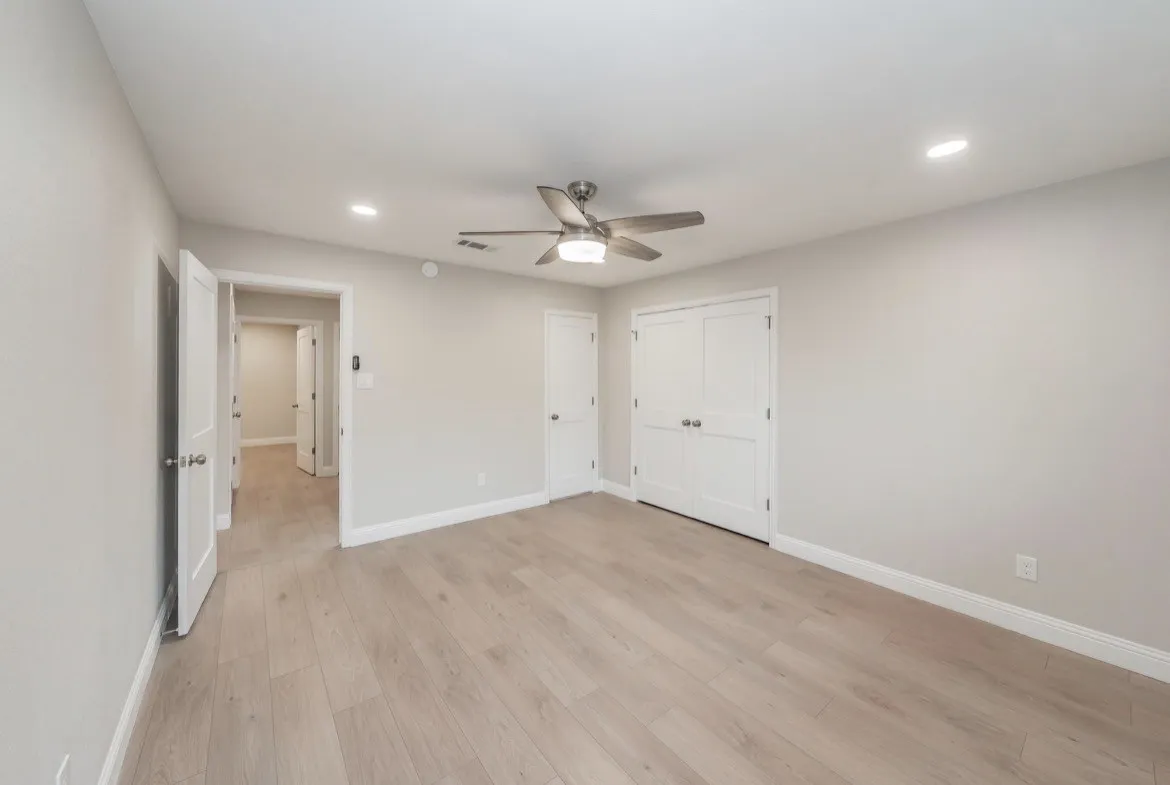 Single Family Residence For Rent in Tarrant County , 4904 Arborlawn Drive, Fort Worth, Texas 76109, 3 Bedroom, 2 Bathroom, 2 Garage spaces, 3,438 Sqft, built in 1969, mls#21385571, Real Estate Agent in Fort Worth, Homes For Rent in Tarrant county, Homes For Rent in Fort Worth, Realtor in Fort Worth Texas, Real Estate Brokerage Independent Realty Texas, Luminita Cordes Realtor