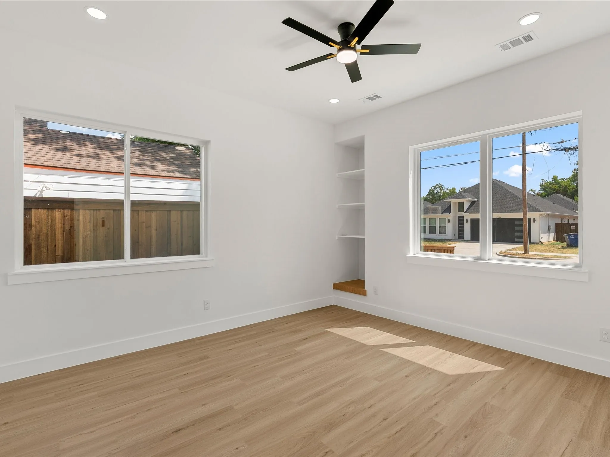 Single Family Residence For Sale in Dallas County , 1711 Kraft Street, Dallas, Texas 75212, 4 Bedroom, 4 Bathroom, 2 Garage spaces, 3,235 Sqft, built in 2026, mls#21385004, Real Estate Agent in Dallas, Homes For Sale in Dallas county, Homes For Sale in Dallas, Realtor in Dallas Texas, Real Estate Brokerage Independent Realty Texas, Luminita Cordes Realtor