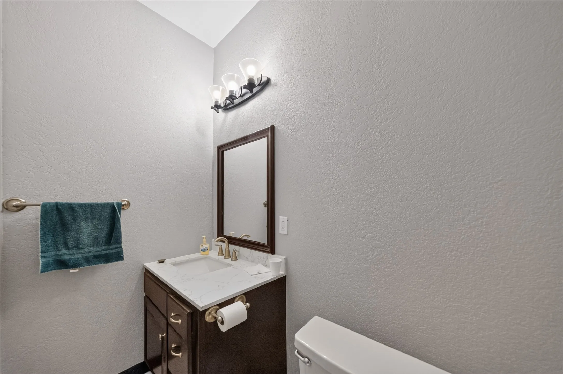 Business For Sale in Henderson County , 908 N Palestine Street, Athens, Texas 75751, 0, 0, Garage spaces, 0 Sqft, built in 1995, mls#21385572, Real Estate Agent in Athens, Homes For Sale in Henderson county, Homes For Sale in Athens, Realtor in Athens Texas, Real Estate Brokerage Independent Realty Texas, Luminita Cordes Realtor