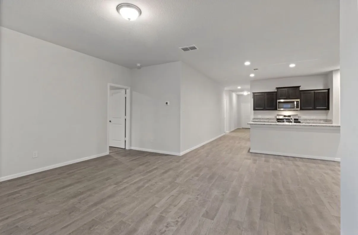 Single Family Residence For Rent in Tarrant County , 2432 Edisto Beach Drive, Fort Worth, Texas 76108, 4 Bedroom, 2 Bathroom, 2 Garage spaces, 1,870 Sqft, built in 2021, mls#21385573, Real Estate Agent in Fort Worth, Homes For Rent in Tarrant county, Homes For Rent in Fort Worth, Realtor in Fort Worth Texas, Real Estate Brokerage Independent Realty Texas, Luminita Cordes Realtor