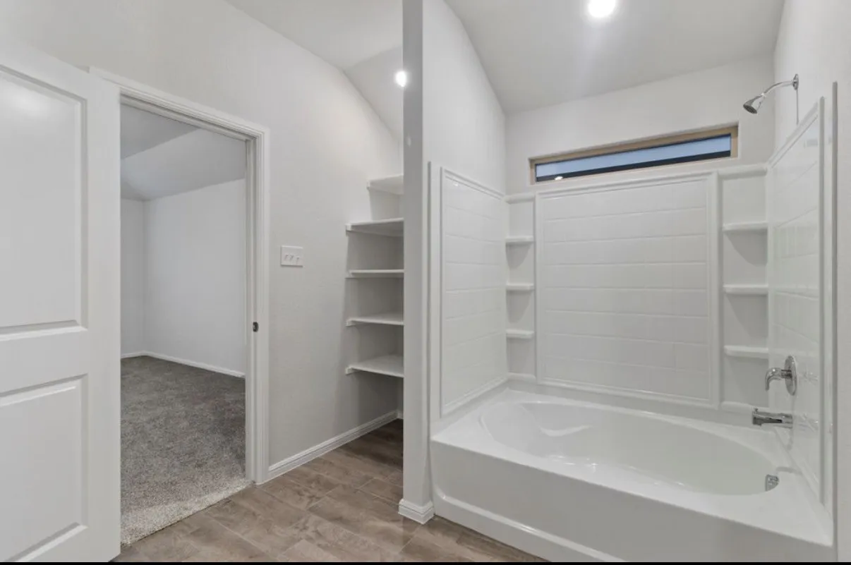 Single Family Residence For Rent in Tarrant County , 2432 Edisto Beach Drive, Fort Worth, Texas 76108, 4 Bedroom, 2 Bathroom, 2 Garage spaces, 1,870 Sqft, built in 2021, mls#21385573, Real Estate Agent in Fort Worth, Homes For Rent in Tarrant county, Homes For Rent in Fort Worth, Realtor in Fort Worth Texas, Real Estate Brokerage Independent Realty Texas, Luminita Cordes Realtor