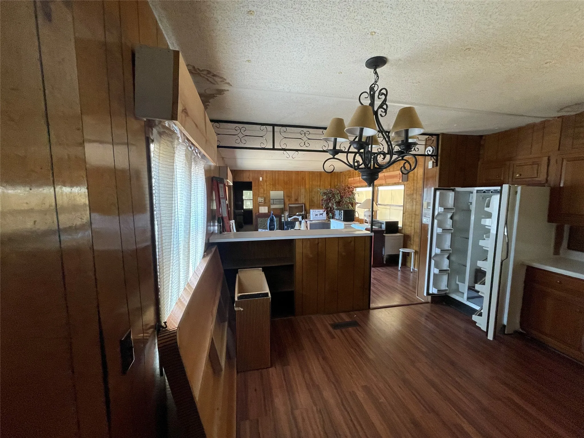 Mobile Home For Sale in Van Zandt County , 104 Humphries Street, Edgewood, Texas 75117, 3 Bedroom, 2 Bathroom, Garage spaces, 1,336 Sqft, built in 1976, mls#21385579, Real Estate Agent in Edgewood, Homes For Sale in Van Zandt county, Homes For Sale in Edgewood, Realtor in Edgewood Texas, Real Estate Brokerage Independent Realty Texas, Luminita Cordes Realtor