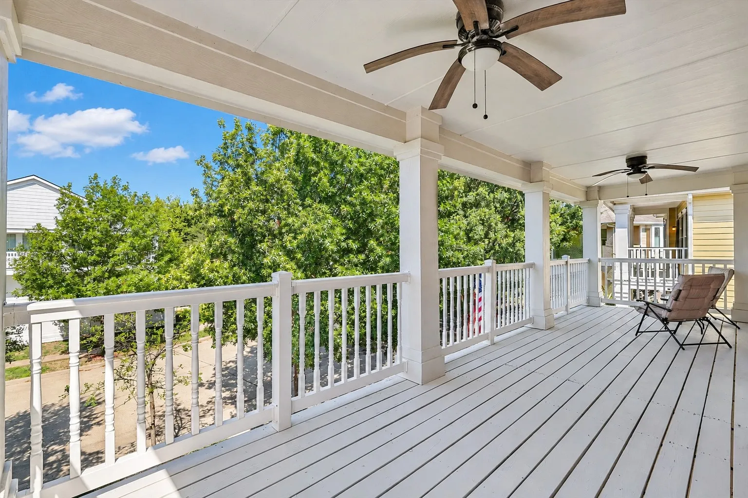 Single Family Residence For Sale in Denton County , 1624 Sea Pines Drive, Savannah, Texas 76227, 3 Bedroom, 3 Bathroom, 2 Garage spaces, 2,141 Sqft, built in 2009, mls#21384544, Real Estate Agent in Savannah, Homes For Sale in Denton county, Homes For Sale in Savannah, Realtor in Savannah Texas, Real Estate Brokerage Independent Realty Texas, Luminita Cordes Realtor