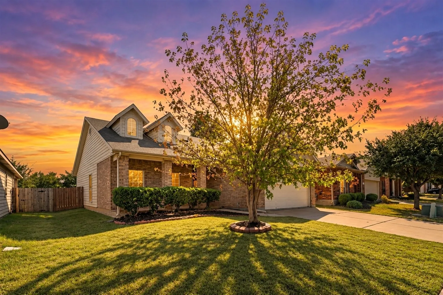 Single Family Residence For Sale in Tarrant County , 7448 Maroon Drive, Fort Worth, Texas 76120, 3 Bedroom, 2 Bathroom, 2 Garage spaces, 1,416 Sqft, built in 2006, mls#21385603, Real Estate Agent in Fort Worth, Homes For Sale in Tarrant county, Homes For Sale in Fort Worth, Realtor in Fort Worth Texas, Real Estate Brokerage Independent Realty Texas, Luminita Cordes Realtor
