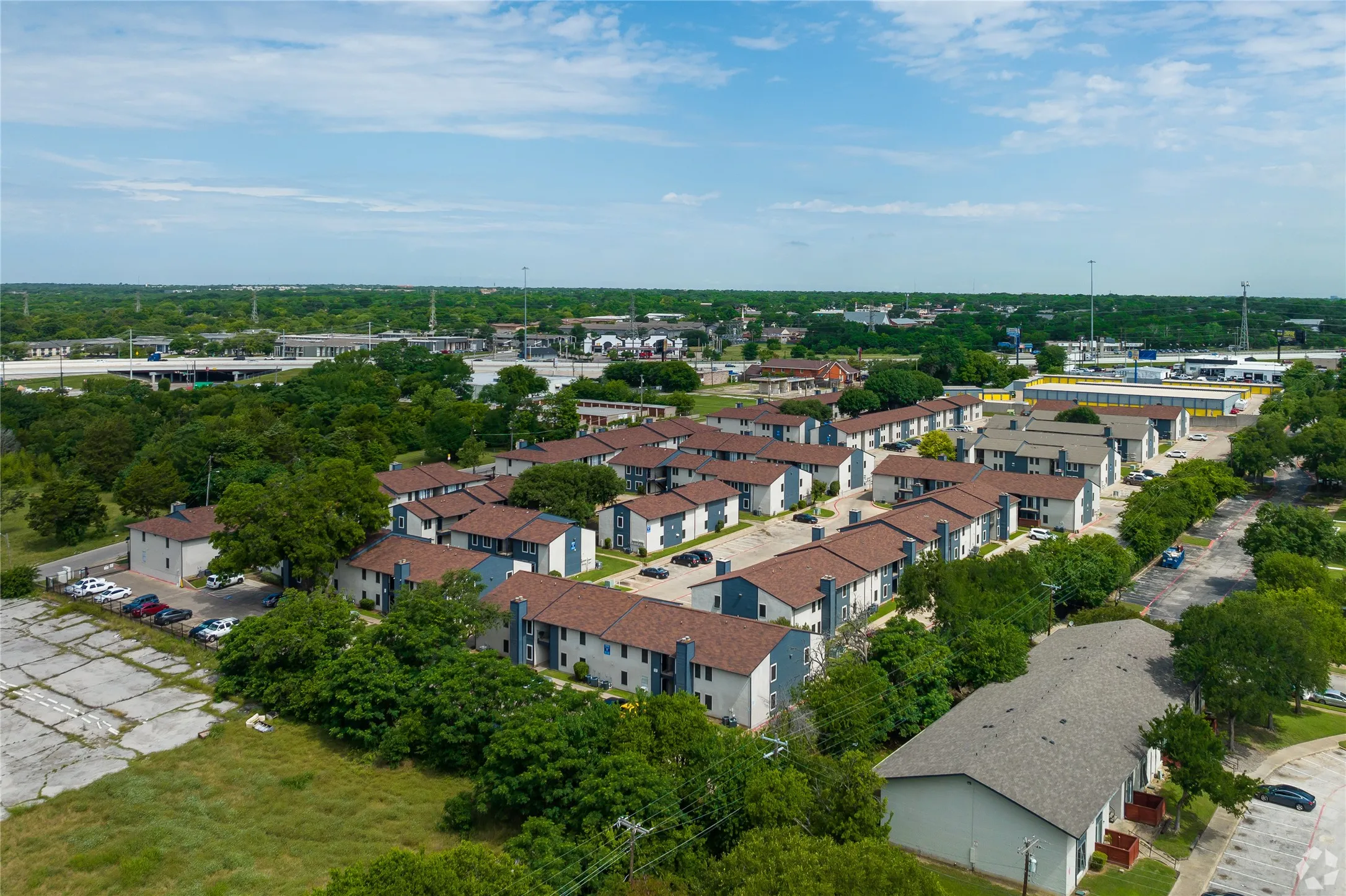 Apartment For Rent in Dallas County , 3700 S Tyler Street 0172, Dallas, Texas 75224, 2 Bedroom, 2 Bathroom, Garage spaces, 728 Sqft, built in 1984, mls#21385613, Real Estate Agent in Dallas, Homes For Rent in Dallas county, Homes For Rent in Dallas, Realtor in Dallas Texas, Real Estate Brokerage Independent Realty Texas, Luminita Cordes Realtor