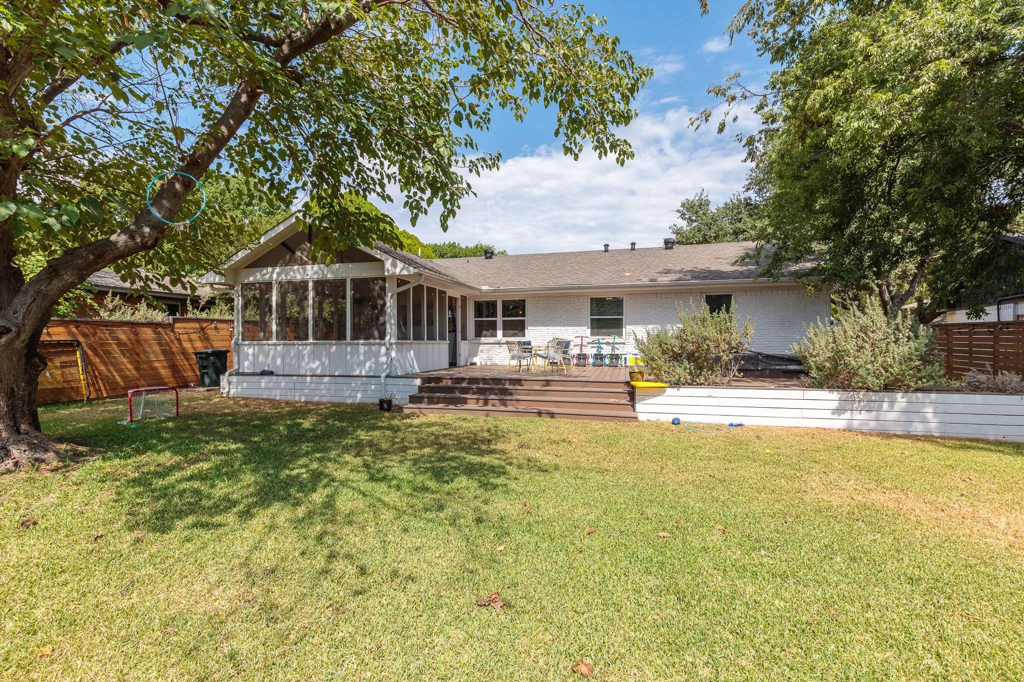Single Family Residence For Sale in Dallas County , 1307 Magnolia Drive, Richardson, Texas 75080, 3 Bedroom, 2 Bathroom, 2 Garage spaces, 1,308 Sqft, built in 1959, mls#21384508, Real Estate Agent in Richardson, Homes For Sale in Dallas county, Homes For Sale in Richardson, Realtor in Richardson Texas, Real Estate Brokerage Independent Realty Texas, Luminita Cordes Realtor