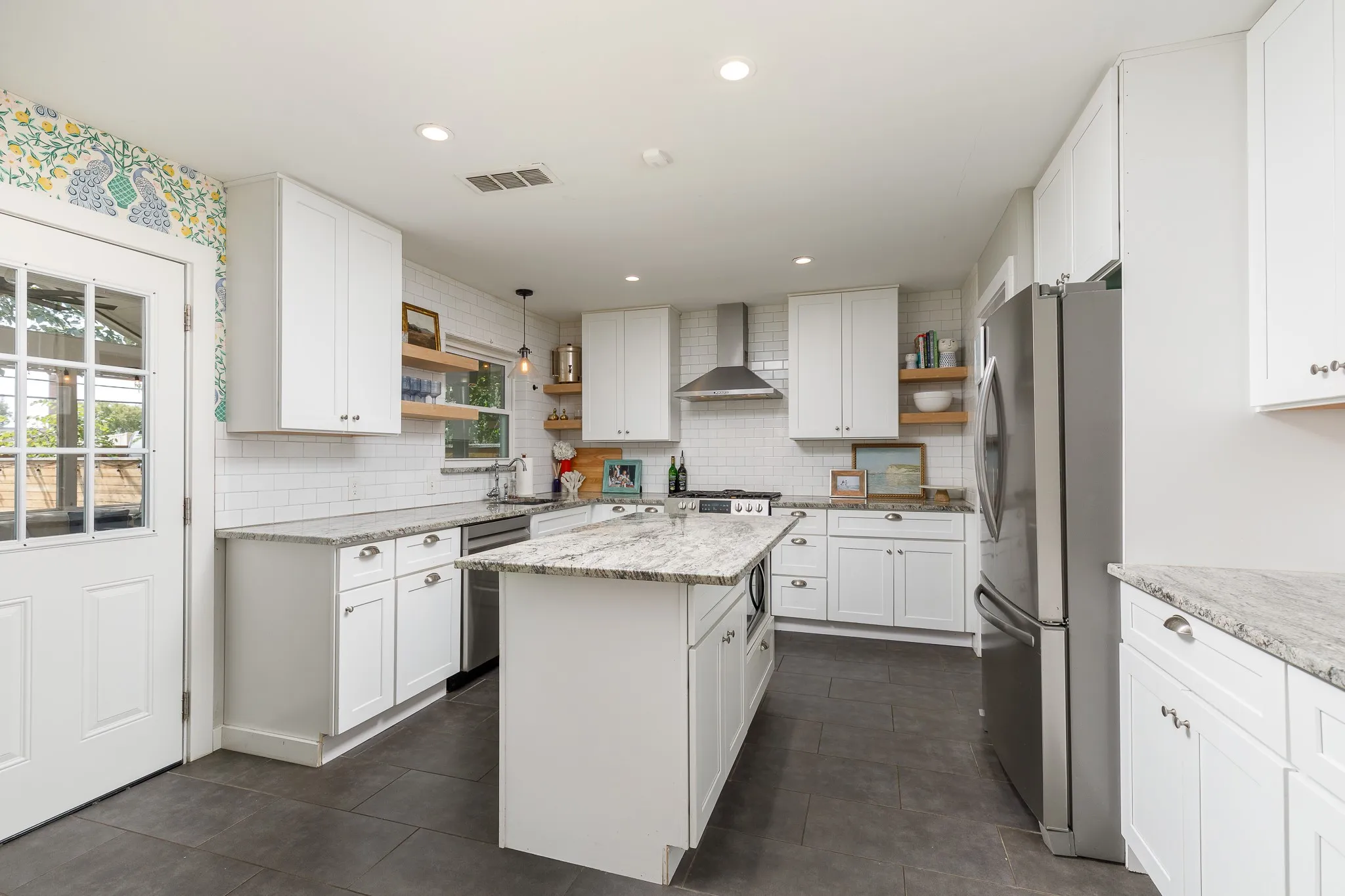 Single Family Residence For Sale in Dallas County , 1307 Magnolia Drive, Richardson, Texas 75080, 3 Bedroom, 2 Bathroom, 2 Garage spaces, 1,308 Sqft, built in 1959, mls#21384508, Real Estate Agent in Richardson, Homes For Sale in Dallas county, Homes For Sale in Richardson, Realtor in Richardson Texas, Real Estate Brokerage Independent Realty Texas, Luminita Cordes Realtor