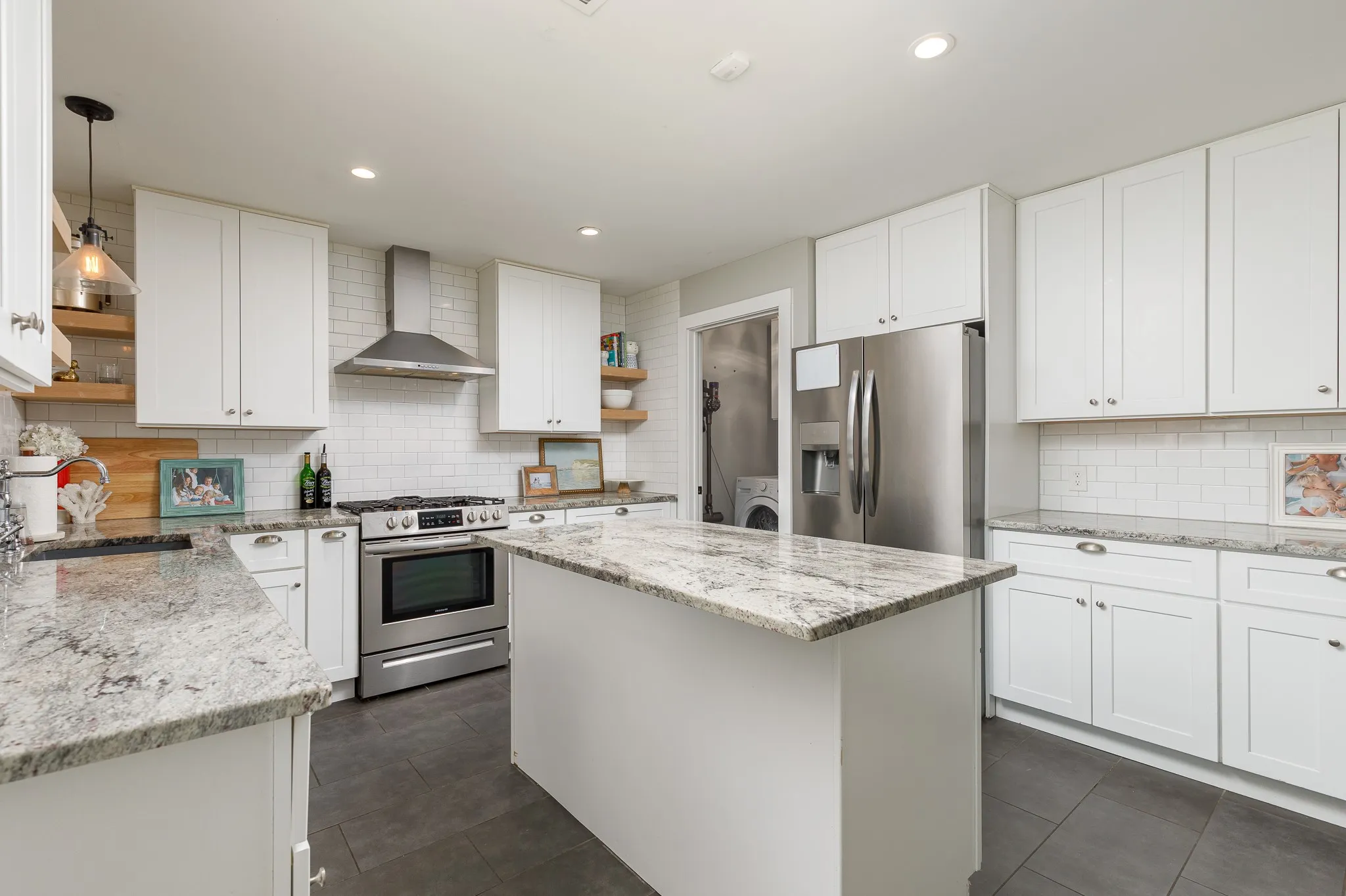 Single Family Residence For Sale in Dallas County , 1307 Magnolia Drive, Richardson, Texas 75080, 3 Bedroom, 2 Bathroom, 2 Garage spaces, 1,308 Sqft, built in 1959, mls#21384508, Real Estate Agent in Richardson, Homes For Sale in Dallas county, Homes For Sale in Richardson, Realtor in Richardson Texas, Real Estate Brokerage Independent Realty Texas, Luminita Cordes Realtor