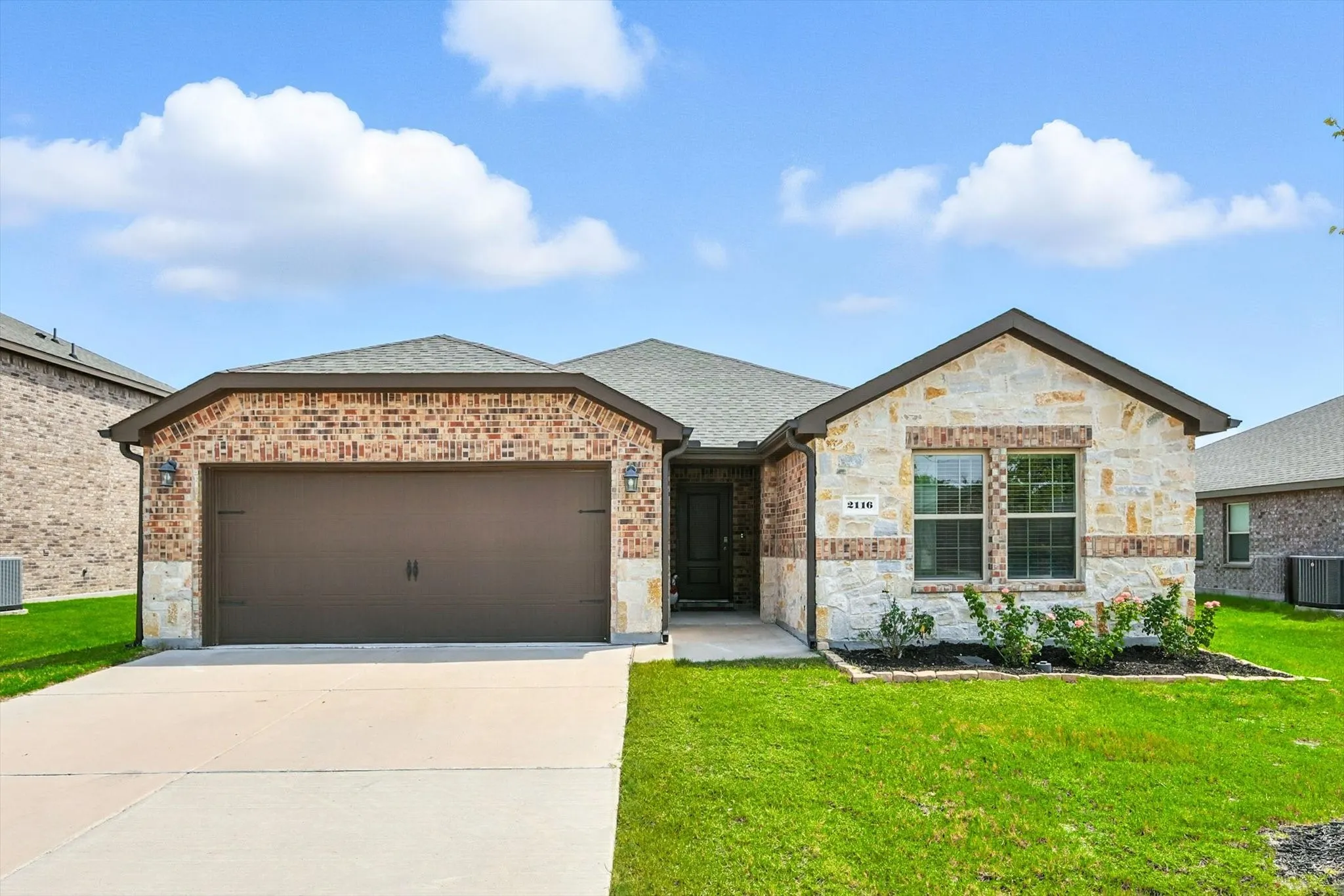 Single Family Residence For Sale in Collin County , 2116 Rosemary Way, Anna, Texas 75409, 5 Bedroom, 2 Bathroom, 2 Garage spaces, 2,011 Sqft, built in 2022, mls#21385562, Real Estate Agent in Anna, Homes For Sale in Collin county, Homes For Sale in Anna, Realtor in Anna Texas, Real Estate Brokerage Independent Realty Texas, Luminita Cordes Realtor