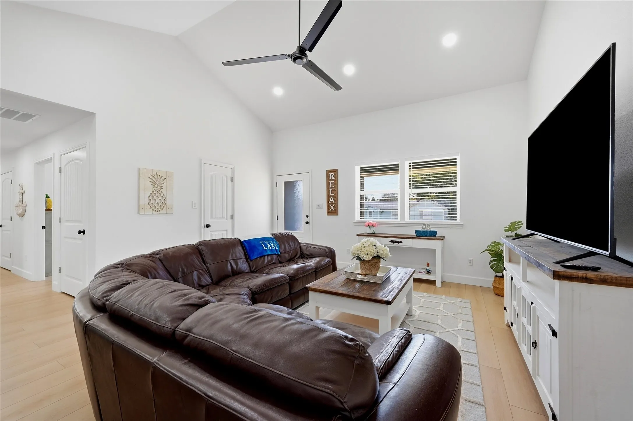 Vaulted ceiling with recessed lighting