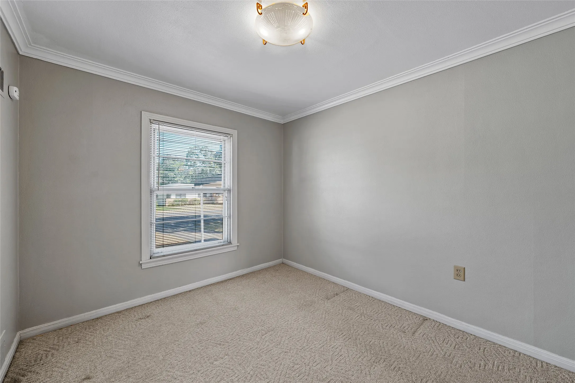 Single Family Residence For Sale in Mc Lennan County , 1336 Sunset Street, Waco, Texas 76710, 3 Bedroom, 1 Bathroom, 1 Garage spaces, 1,319 Sqft, built in 1952, mls#21385495, Real Estate Agent in Waco, Homes For Sale in Mc Lennan county, Homes For Sale in Waco, Realtor in Waco Texas, Real Estate Brokerage Independent Realty Texas, Luminita Cordes Realtor