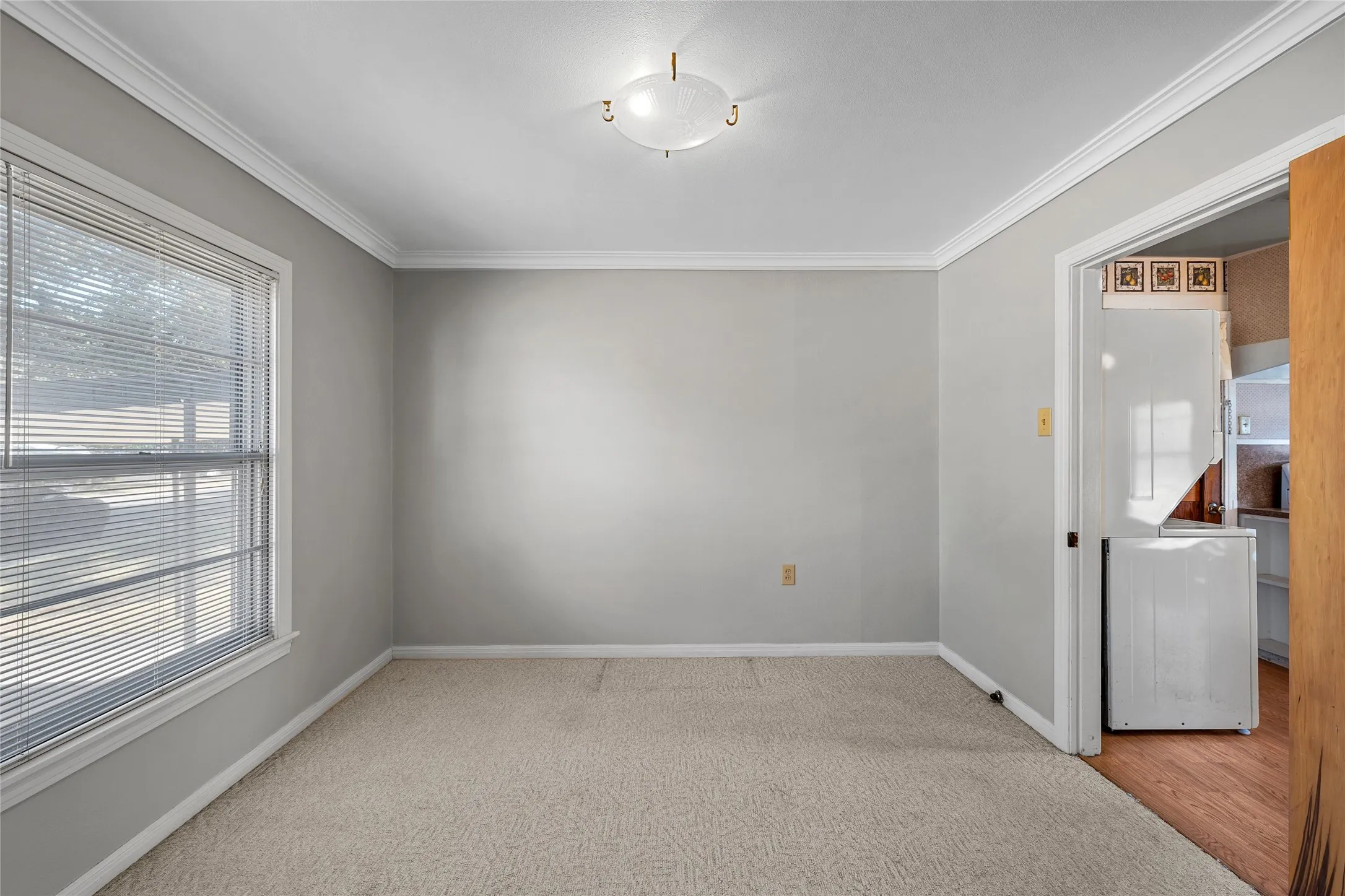 Single Family Residence For Sale in Mc Lennan County , 1336 Sunset Street, Waco, Texas 76710, 3 Bedroom, 1 Bathroom, 1 Garage spaces, 1,319 Sqft, built in 1952, mls#21385495, Real Estate Agent in Waco, Homes For Sale in Mc Lennan county, Homes For Sale in Waco, Realtor in Waco Texas, Real Estate Brokerage Independent Realty Texas, Luminita Cordes Realtor