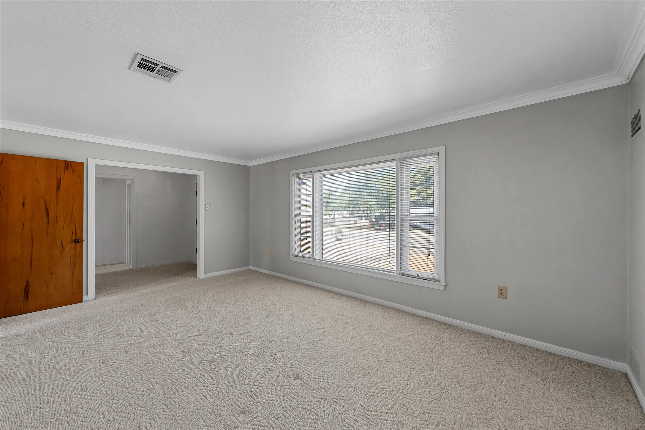Single Family Residence For Sale in Mc Lennan County , 1336 Sunset Street, Waco, Texas 76710, 3 Bedroom, 1 Bathroom, 1 Garage spaces, 1,319 Sqft, built in 1952, mls#21385495, Real Estate Agent in Waco, Homes For Sale in Mc Lennan county, Homes For Sale in Waco, Realtor in Waco Texas, Real Estate Brokerage Independent Realty Texas, Luminita Cordes Realtor
