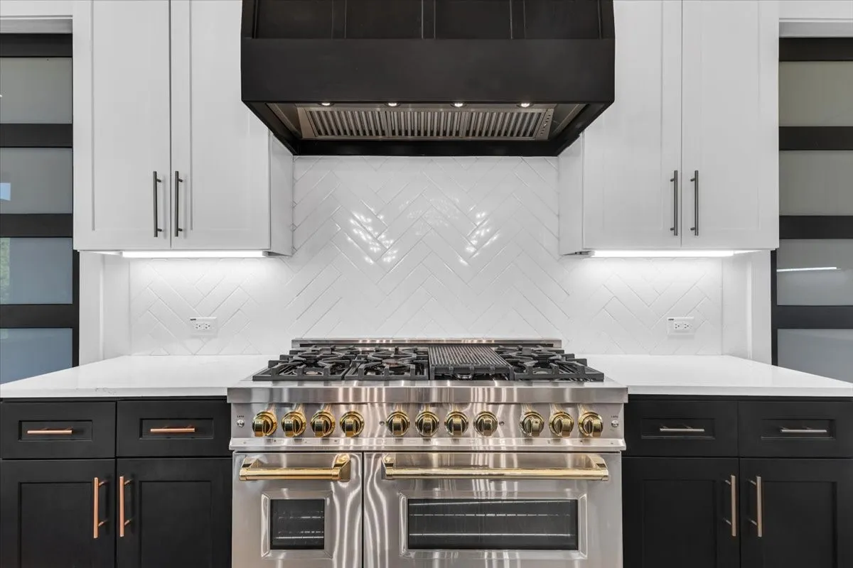 Single Family Residence For Sale in Collin County , 4577 Serenity Trail, Mc Kinney, Texas 75071, 7 Bedroom, 9 Bathroom, 4 Garage spaces, 8,184 Sqft, built in 2023, mls#21380053, Real Estate Agent in Mc Kinney, Homes For Sale in Collin county, Homes For Sale in Mc Kinney, Realtor in Mc Kinney Texas, Real Estate Brokerage Independent Realty Texas, Luminita Cordes Realtor
