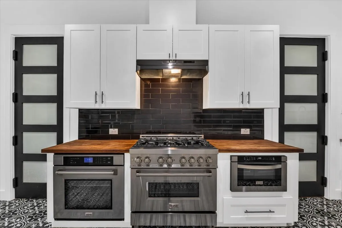 Single Family Residence For Sale in Collin County , 4577 Serenity Trail, Mc Kinney, Texas 75071, 7 Bedroom, 9 Bathroom, 4 Garage spaces, 8,184 Sqft, built in 2023, mls#21380053, Real Estate Agent in Mc Kinney, Homes For Sale in Collin county, Homes For Sale in Mc Kinney, Realtor in Mc Kinney Texas, Real Estate Brokerage Independent Realty Texas, Luminita Cordes Realtor