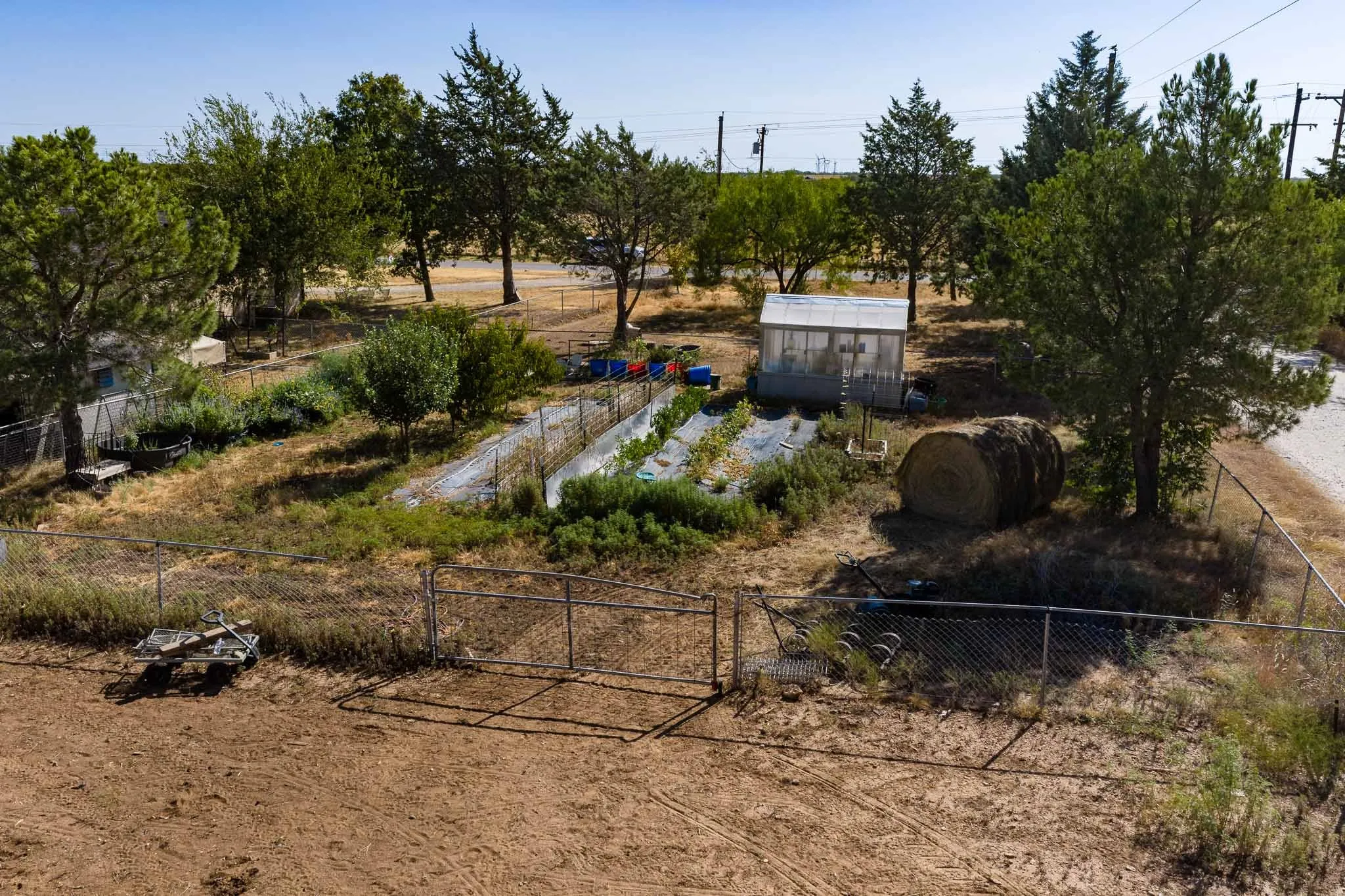 Farm For Sale in Jones County , 20767 CR 309, Abilene, Texas 79601, 3 Bedroom, 2 Bathroom, Garage spaces, 1,925 Sqft, built in 1977, mls#21362052, Real Estate Agent in Abilene, Homes For Sale in Jones county, Homes For Sale in Abilene, Realtor in Abilene Texas, Real Estate Brokerage Independent Realty Texas, Luminita Cordes Realtor