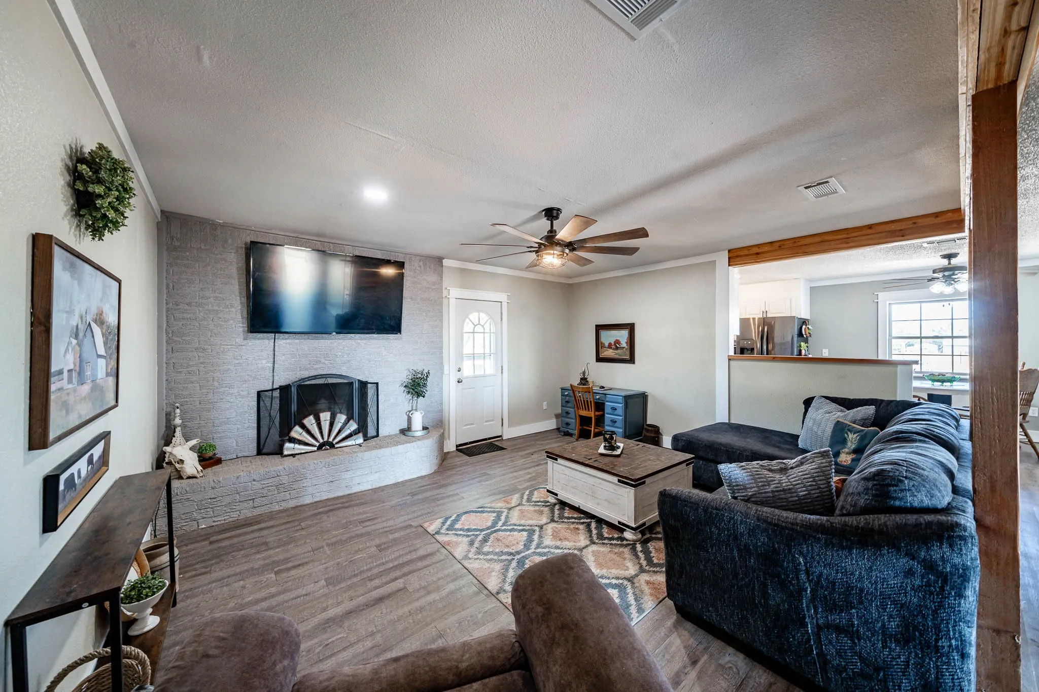 Farm For Sale in Jones County , 20767 CR 309, Abilene, Texas 79601, 3 Bedroom, 2 Bathroom, Garage spaces, 1,925 Sqft, built in 1977, mls#21362052, Real Estate Agent in Abilene, Homes For Sale in Jones county, Homes For Sale in Abilene, Realtor in Abilene Texas, Real Estate Brokerage Independent Realty Texas, Luminita Cordes Realtor