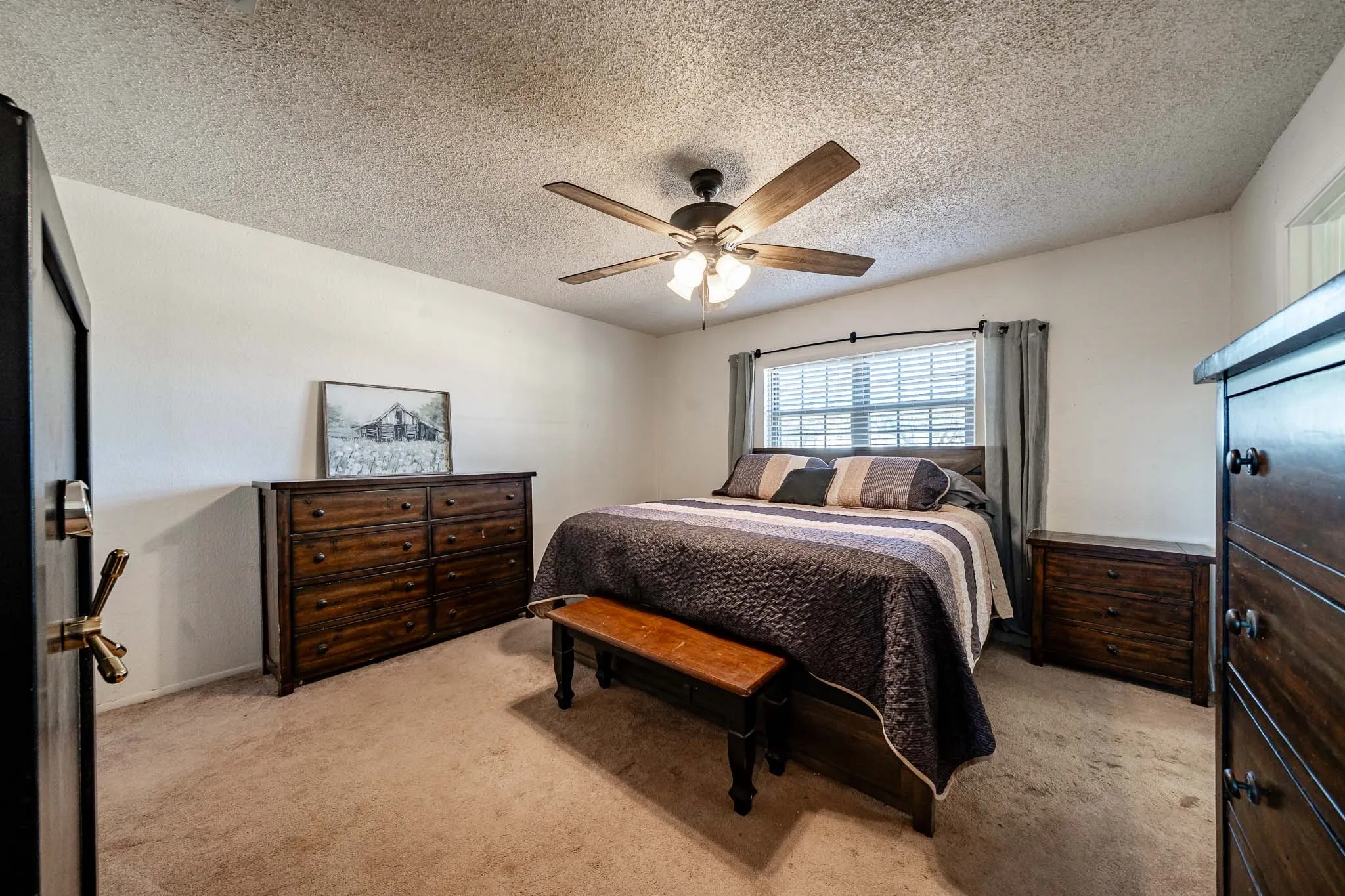 Farm For Sale in Jones County , 20767 CR 309, Abilene, Texas 79601, 3 Bedroom, 2 Bathroom, Garage spaces, 1,925 Sqft, built in 1977, mls#21362052, Real Estate Agent in Abilene, Homes For Sale in Jones county, Homes For Sale in Abilene, Realtor in Abilene Texas, Real Estate Brokerage Independent Realty Texas, Luminita Cordes Realtor