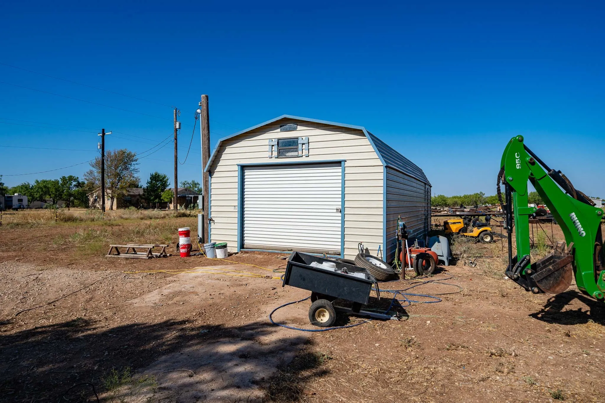 Farm For Sale in Jones County , 20767 CR 309, Abilene, Texas 79601, 3 Bedroom, 2 Bathroom, Garage spaces, 1,925 Sqft, built in 1977, mls#21362052, Real Estate Agent in Abilene, Homes For Sale in Jones county, Homes For Sale in Abilene, Realtor in Abilene Texas, Real Estate Brokerage Independent Realty Texas, Luminita Cordes Realtor