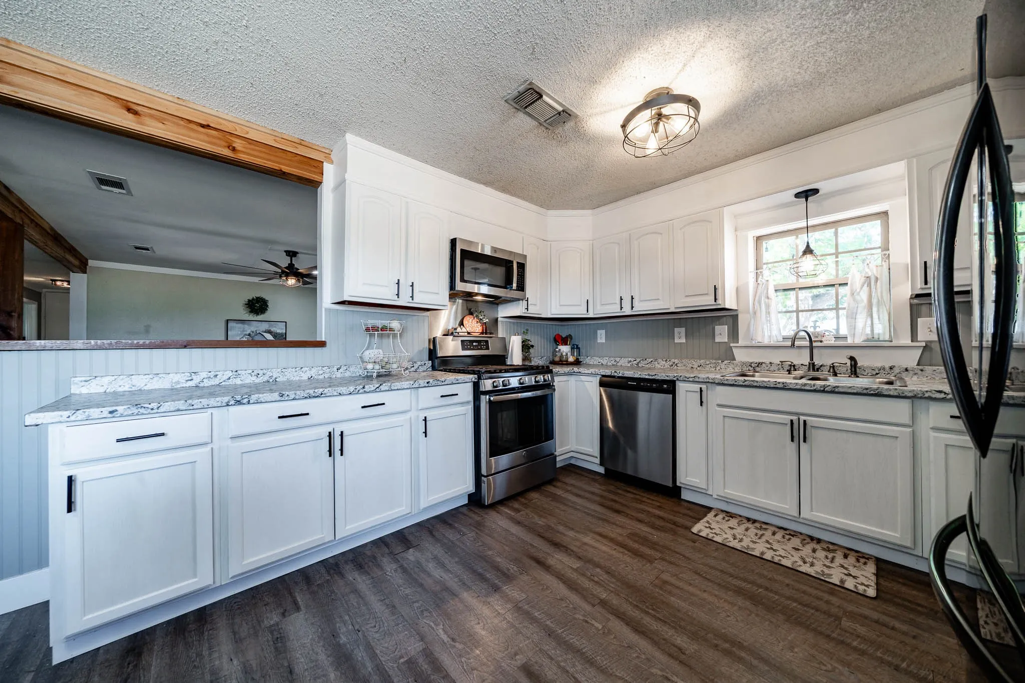 Farm For Sale in Jones County , 20767 CR 309, Abilene, Texas 79601, 3 Bedroom, 2 Bathroom, Garage spaces, 1,925 Sqft, built in 1977, mls#21362052, Real Estate Agent in Abilene, Homes For Sale in Jones county, Homes For Sale in Abilene, Realtor in Abilene Texas, Real Estate Brokerage Independent Realty Texas, Luminita Cordes Realtor