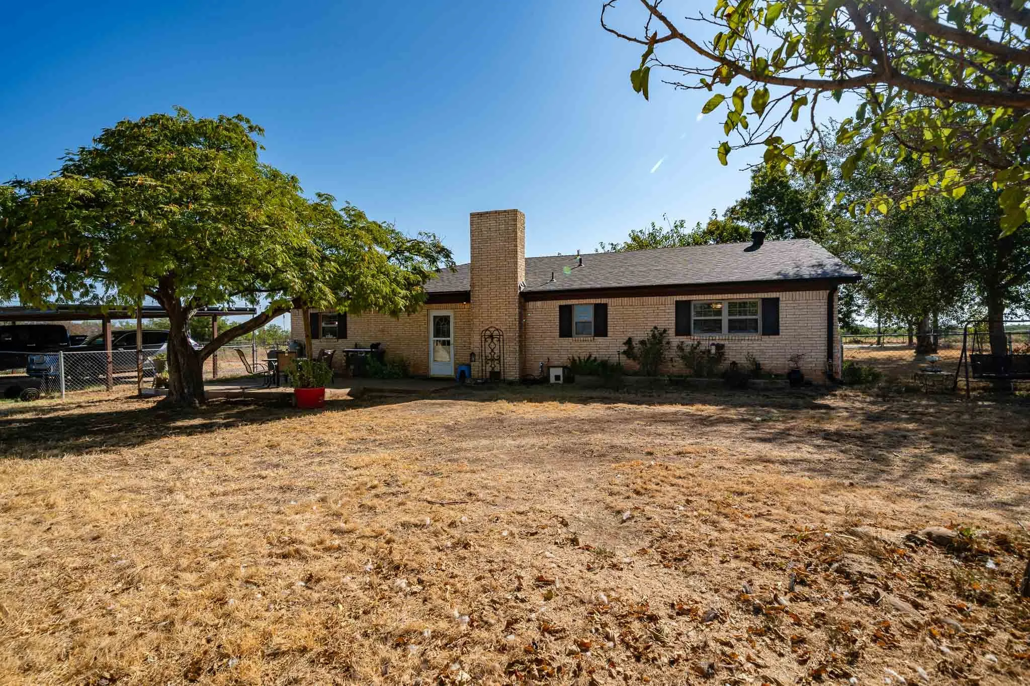 Farm For Sale in Jones County , 20767 CR 309, Abilene, Texas 79601, 3 Bedroom, 2 Bathroom, Garage spaces, 1,925 Sqft, built in 1977, mls#21362052, Real Estate Agent in Abilene, Homes For Sale in Jones county, Homes For Sale in Abilene, Realtor in Abilene Texas, Real Estate Brokerage Independent Realty Texas, Luminita Cordes Realtor