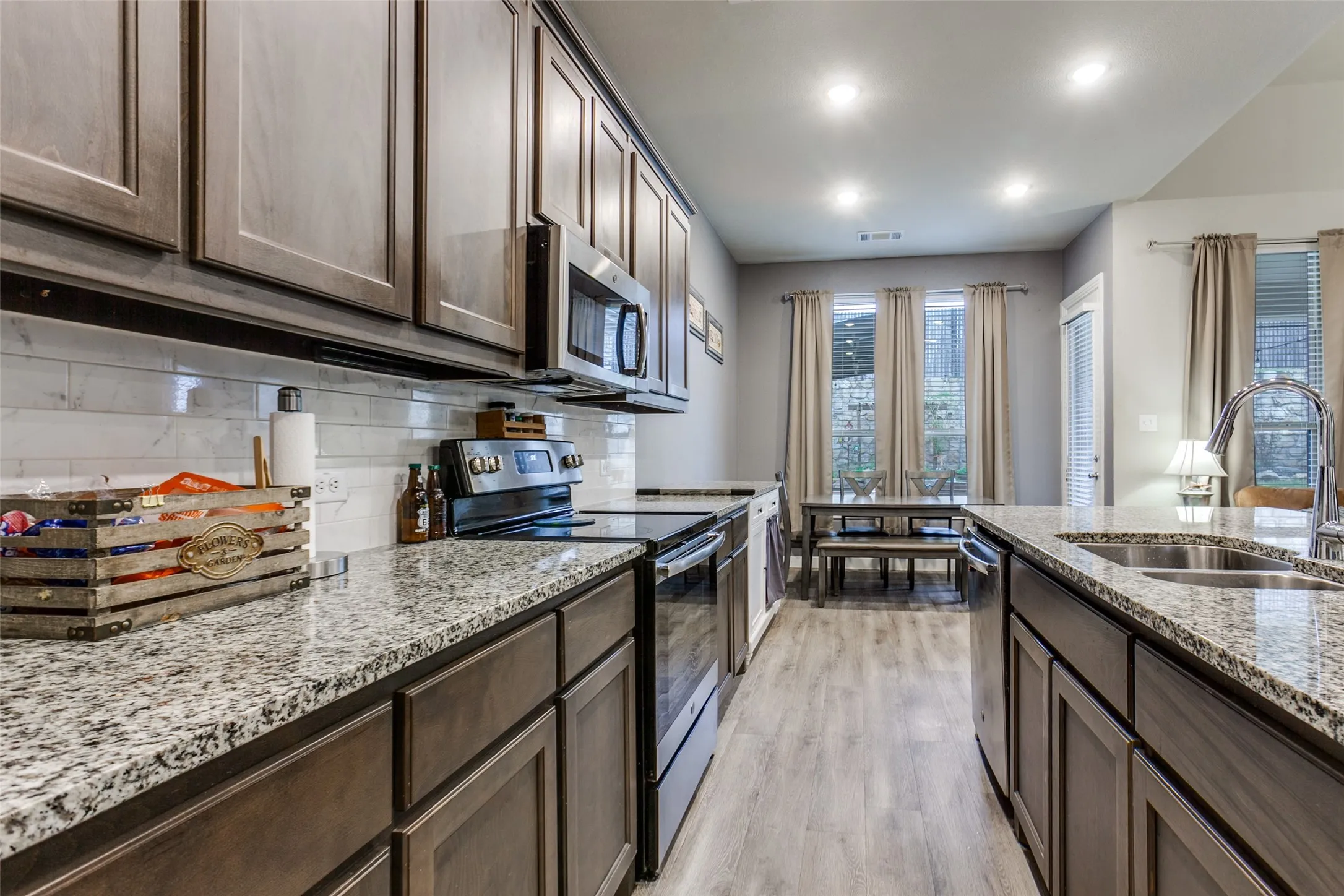 Single Family Residence For Sale in Collin County , 1715 Wildwood Lane, Wylie, Texas 75098, 4 Bedroom, 3 Bathroom, 2 Garage spaces, 2,581 Sqft, built in 2019, mls#21385408, Real Estate Agent in Wylie, Homes For Sale in Collin county, Homes For Sale in Wylie, Realtor in Wylie Texas, Real Estate Brokerage Independent Realty Texas, Luminita Cordes Realtor