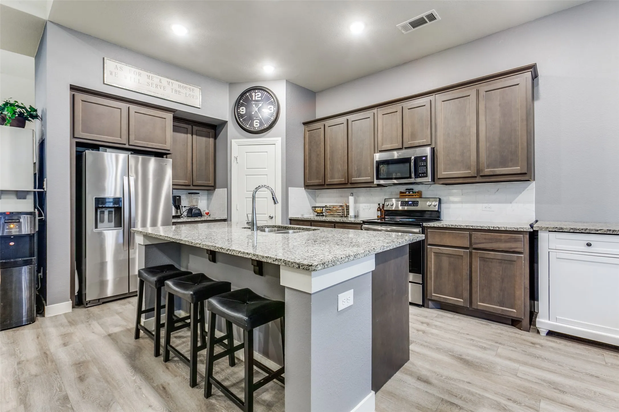 Single Family Residence For Sale in Collin County , 1715 Wildwood Lane, Wylie, Texas 75098, 4 Bedroom, 3 Bathroom, 2 Garage spaces, 2,581 Sqft, built in 2019, mls#21385408, Real Estate Agent in Wylie, Homes For Sale in Collin county, Homes For Sale in Wylie, Realtor in Wylie Texas, Real Estate Brokerage Independent Realty Texas, Luminita Cordes Realtor