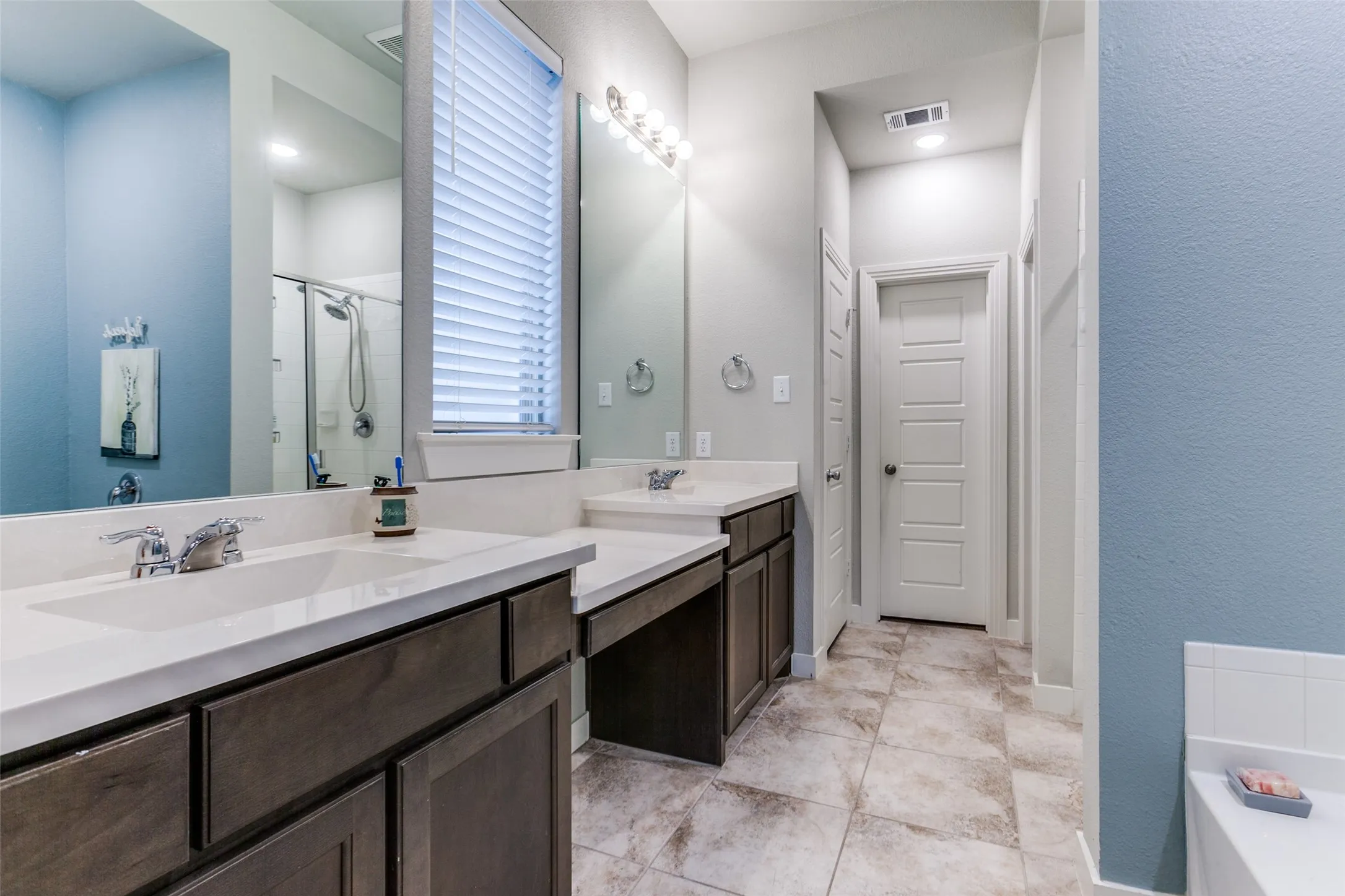 Single Family Residence For Sale in Collin County , 1715 Wildwood Lane, Wylie, Texas 75098, 4 Bedroom, 3 Bathroom, 2 Garage spaces, 2,581 Sqft, built in 2019, mls#21385408, Real Estate Agent in Wylie, Homes For Sale in Collin county, Homes For Sale in Wylie, Realtor in Wylie Texas, Real Estate Brokerage Independent Realty Texas, Luminita Cordes Realtor