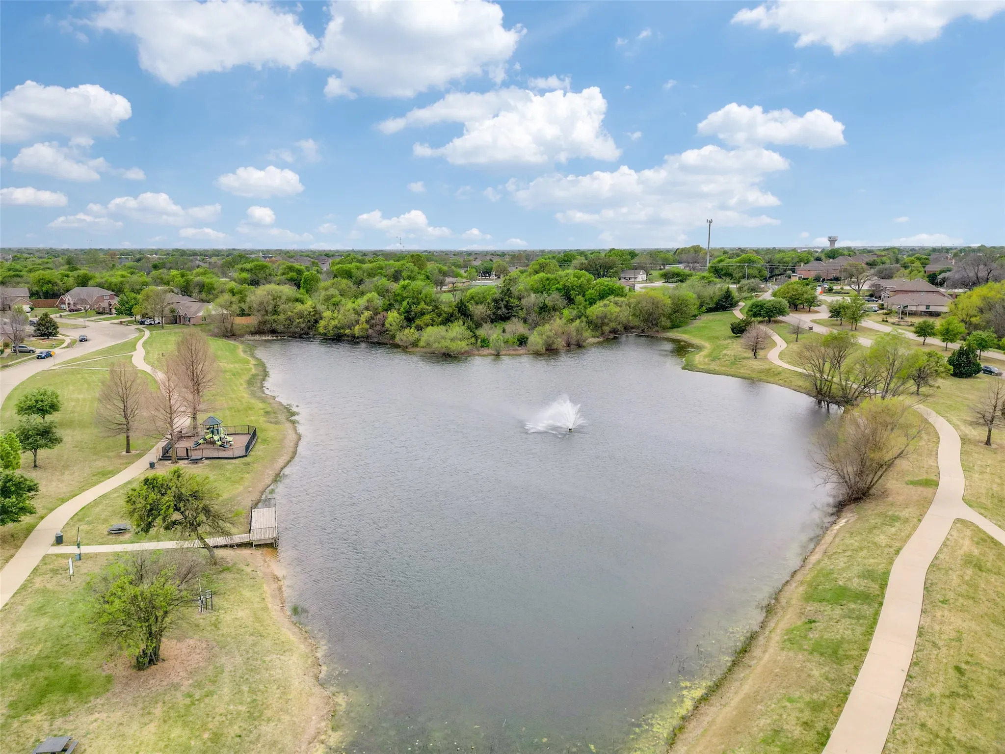 Single Family Residence For Sale in Collin County , 1715 Wildwood Lane, Wylie, Texas 75098, 4 Bedroom, 3 Bathroom, 2 Garage spaces, 2,581 Sqft, built in 2019, mls#21385408, Real Estate Agent in Wylie, Homes For Sale in Collin county, Homes For Sale in Wylie, Realtor in Wylie Texas, Real Estate Brokerage Independent Realty Texas, Luminita Cordes Realtor