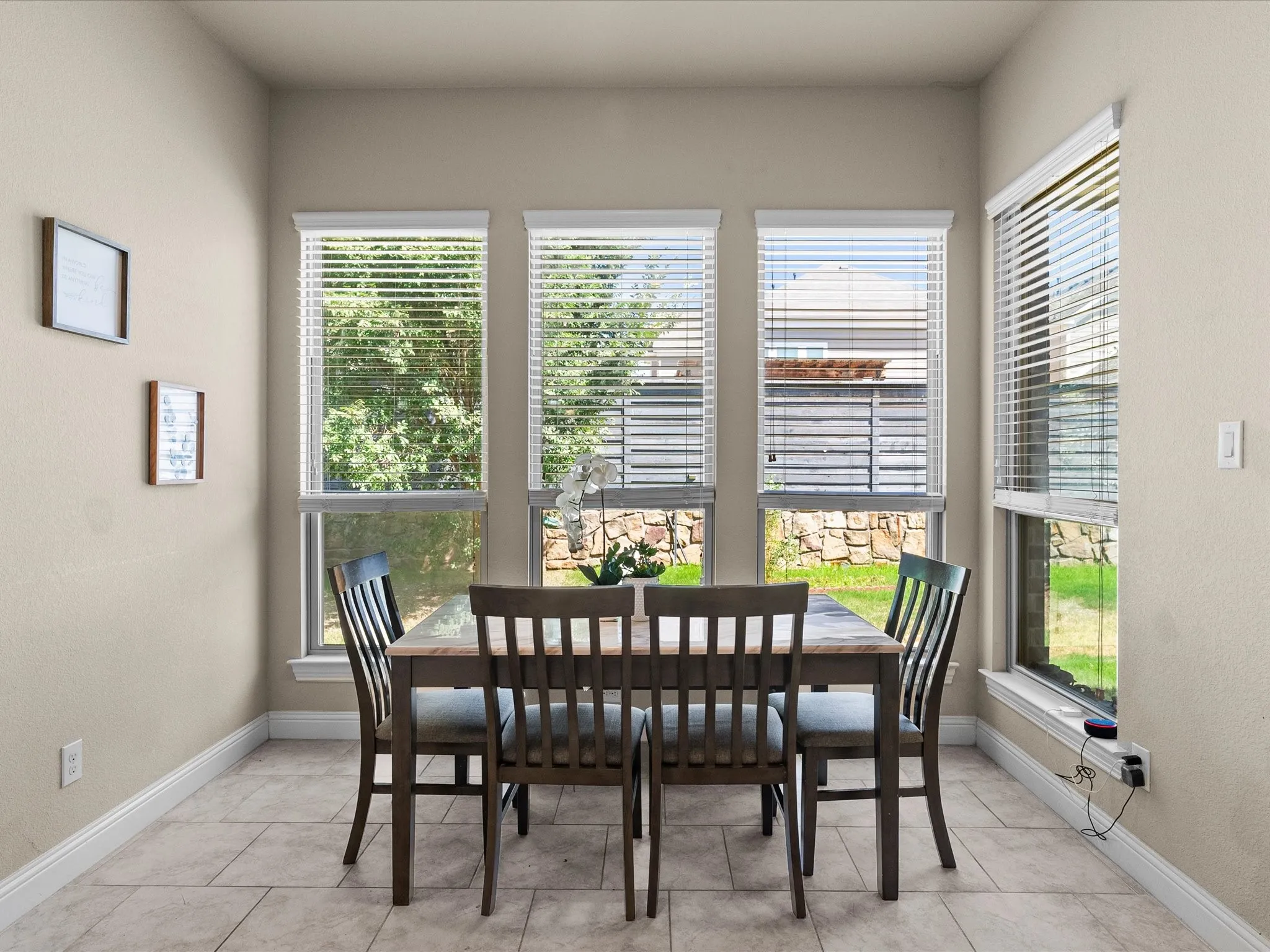 Single Family Residence For Rent in Denton County , 4704 Bonfire Way, Little Elm, Texas 76227, 4 Bedroom, 3 Bathroom, 2 Garage spaces, 3,136 Sqft, built in 2017, mls#21369035, Real Estate Agent in Little Elm, Homes For Rent in Denton county, Homes For Rent in Little Elm, Realtor in Little Elm Texas, Real Estate Brokerage Independent Realty Texas, Luminita Cordes Realtor