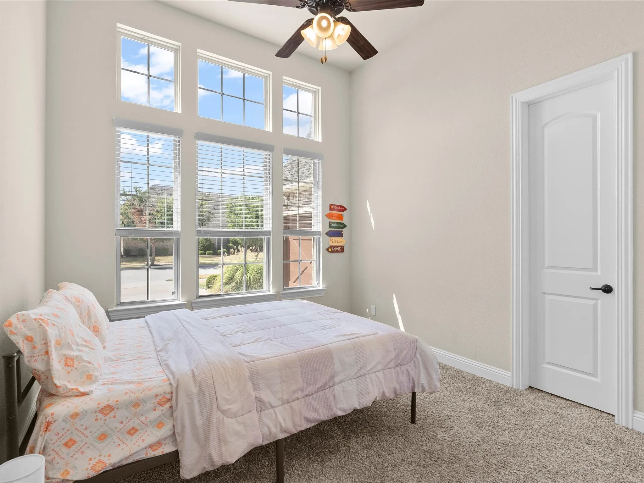 2nd bedroom downstairs