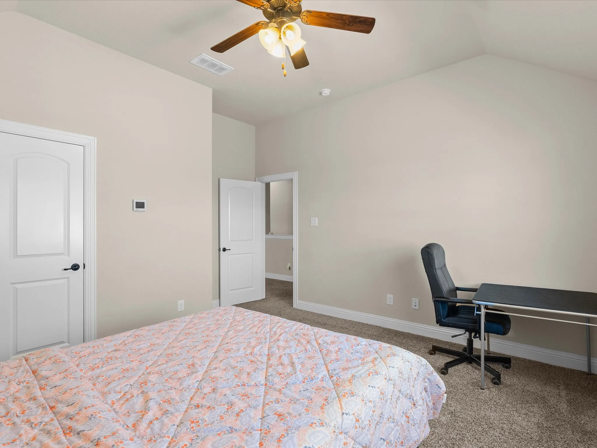 4th bedroom-upstairs