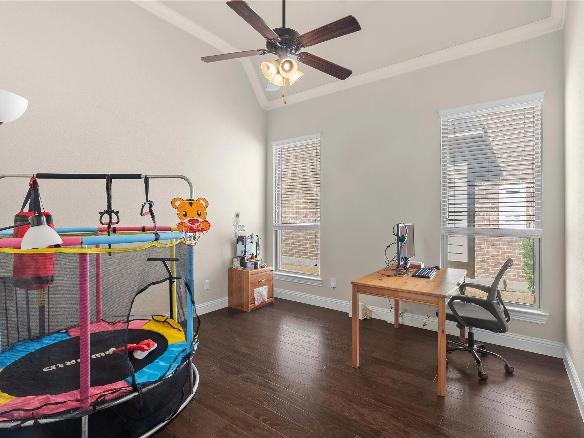 Single Family Residence For Rent in Denton County , 4704 Bonfire Way, Little Elm, Texas 76227, 4 Bedroom, 3 Bathroom, 2 Garage spaces, 3,136 Sqft, built in 2017, mls#21369035, Real Estate Agent in Little Elm, Homes For Rent in Denton county, Homes For Rent in Little Elm, Realtor in Little Elm Texas, Real Estate Brokerage Independent Realty Texas, Luminita Cordes Realtor