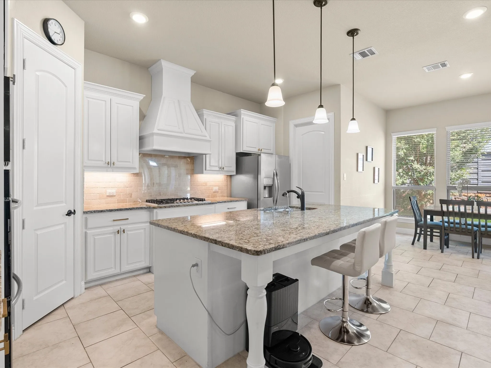 Single Family Residence For Rent in Denton County , 4704 Bonfire Way, Little Elm, Texas 76227, 4 Bedroom, 3 Bathroom, 2 Garage spaces, 3,136 Sqft, built in 2017, mls#21369035, Real Estate Agent in Little Elm, Homes For Rent in Denton county, Homes For Rent in Little Elm, Realtor in Little Elm Texas, Real Estate Brokerage Independent Realty Texas, Luminita Cordes Realtor
