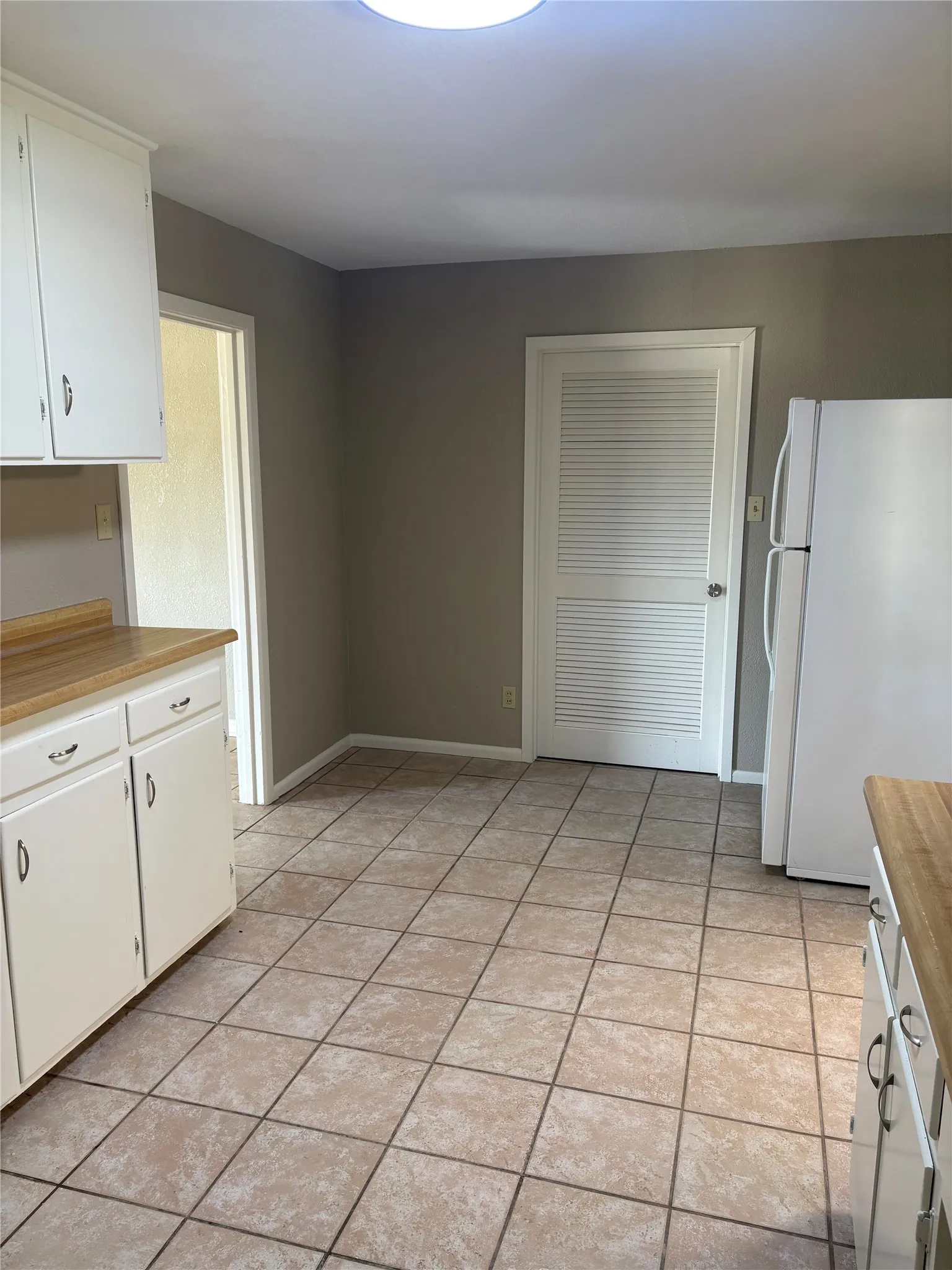 Single Family Residence For Rent in Wise County , 7342 Fm 1810, Chico, Texas 76431, 3 Bedroom, 2 Bathroom, 2 Garage spaces, 2,199 Sqft, built in 1962, mls#21381910, Real Estate Agent in Chico, Homes For Rent in Wise county, Homes For Rent in Chico, Realtor in Chico Texas, Real Estate Brokerage Independent Realty Texas, Luminita Cordes Realtor