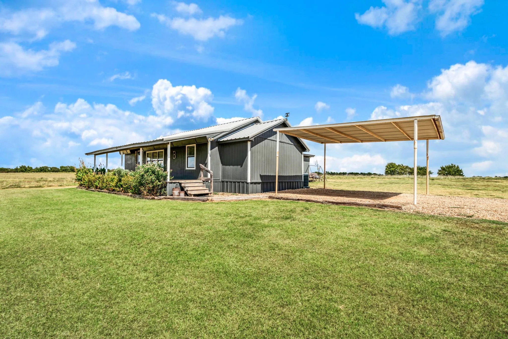 Single Family Residence For Sale in Lamar County , 1473 County Road 23900, Brookston, Texas 75421, 4 Bedroom, 2 Bathroom, Garage spaces, 2,038 Sqft, built in 2014, mls#21385459, Real Estate Agent in Brookston, Homes For Sale in Lamar county, Homes For Sale in Brookston, Realtor in Brookston Texas, Real Estate Brokerage Independent Realty Texas, Luminita Cordes Realtor