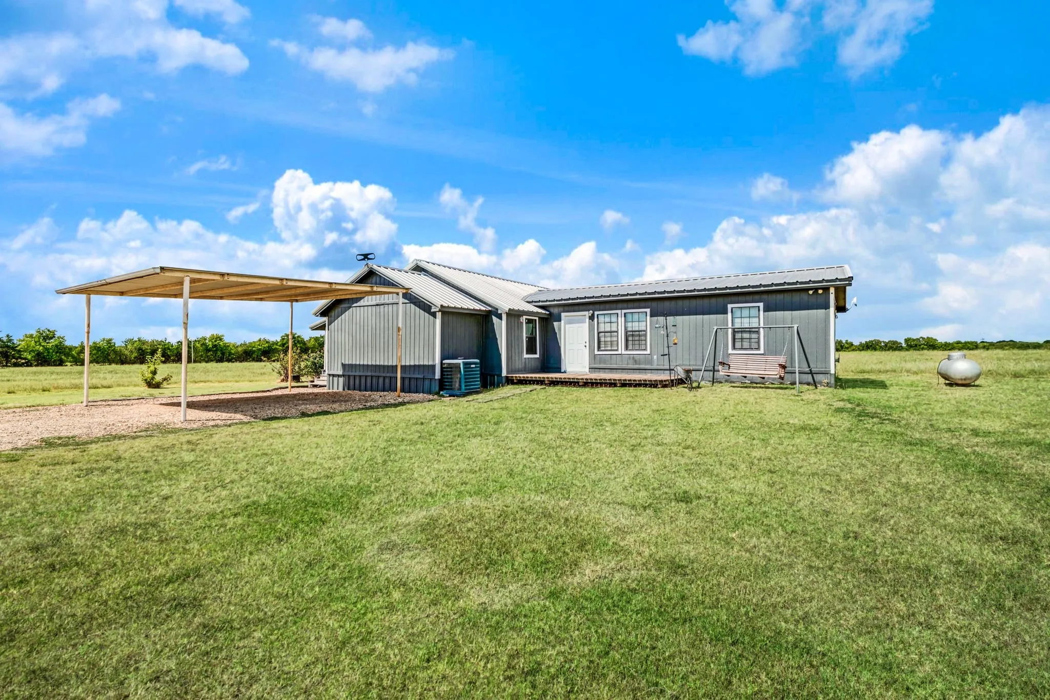 Single Family Residence For Sale in Lamar County , 1473 County Road 23900, Brookston, Texas 75421, 4 Bedroom, 2 Bathroom, Garage spaces, 2,038 Sqft, built in 2014, mls#21385459, Real Estate Agent in Brookston, Homes For Sale in Lamar county, Homes For Sale in Brookston, Realtor in Brookston Texas, Real Estate Brokerage Independent Realty Texas, Luminita Cordes Realtor