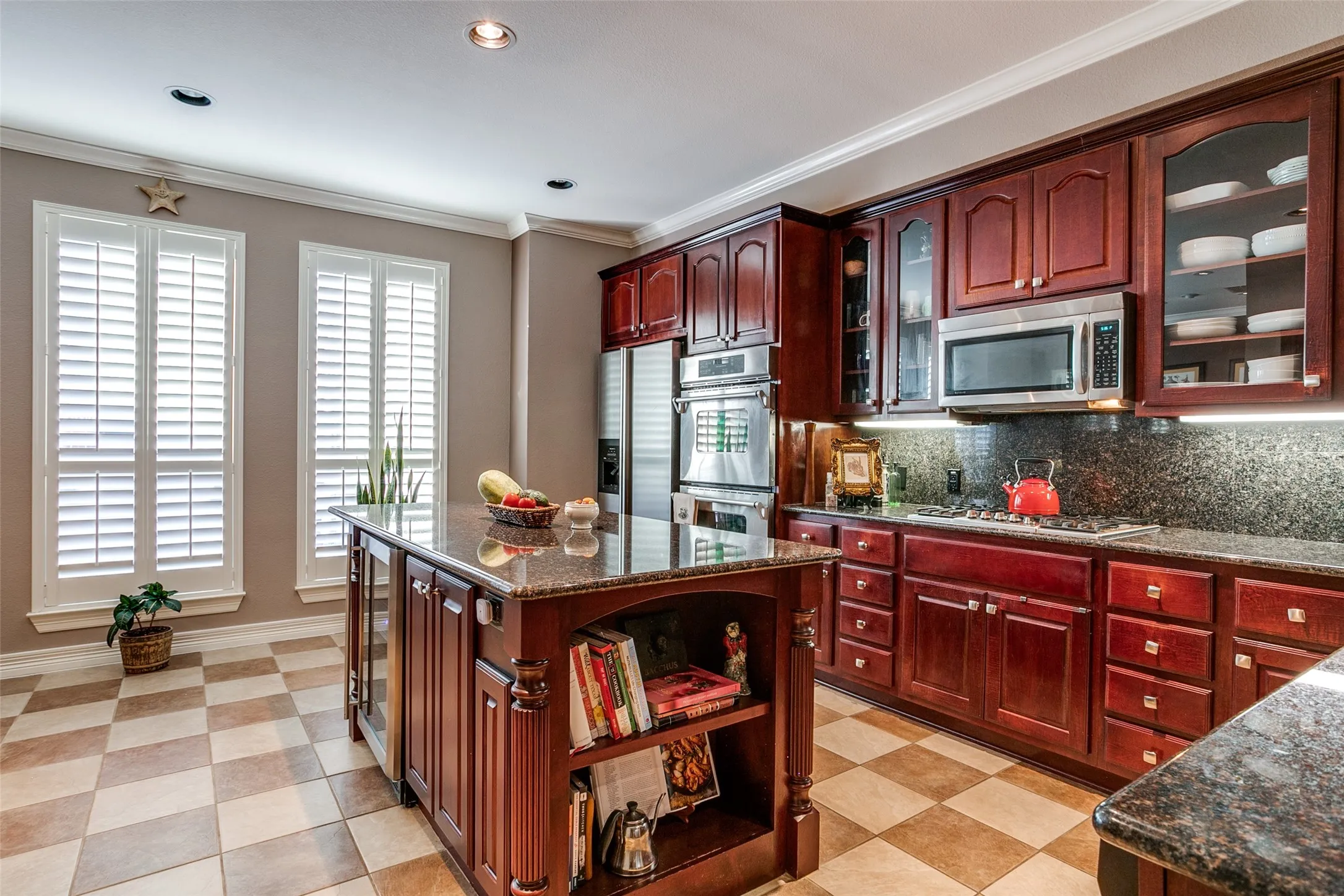 Townhouse For Rent in Dallas County , 2817 State Street, Dallas, Texas 75204, 3 Bedroom, 4 Bathroom, 2 Garage spaces, 2,714 Sqft, built in 2003, mls#21385632, Real Estate Agent in Dallas, Homes For Rent in Dallas county, Homes For Rent in Dallas, Realtor in Dallas Texas, Real Estate Brokerage Independent Realty Texas, Luminita Cordes Realtor