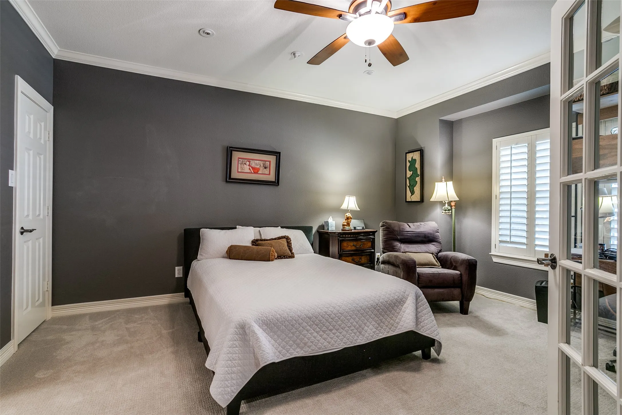 Townhouse For Rent in Dallas County , 2817 State Street, Dallas, Texas 75204, 3 Bedroom, 4 Bathroom, 2 Garage spaces, 2,714 Sqft, built in 2003, mls#21385632, Real Estate Agent in Dallas, Homes For Rent in Dallas county, Homes For Rent in Dallas, Realtor in Dallas Texas, Real Estate Brokerage Independent Realty Texas, Luminita Cordes Realtor