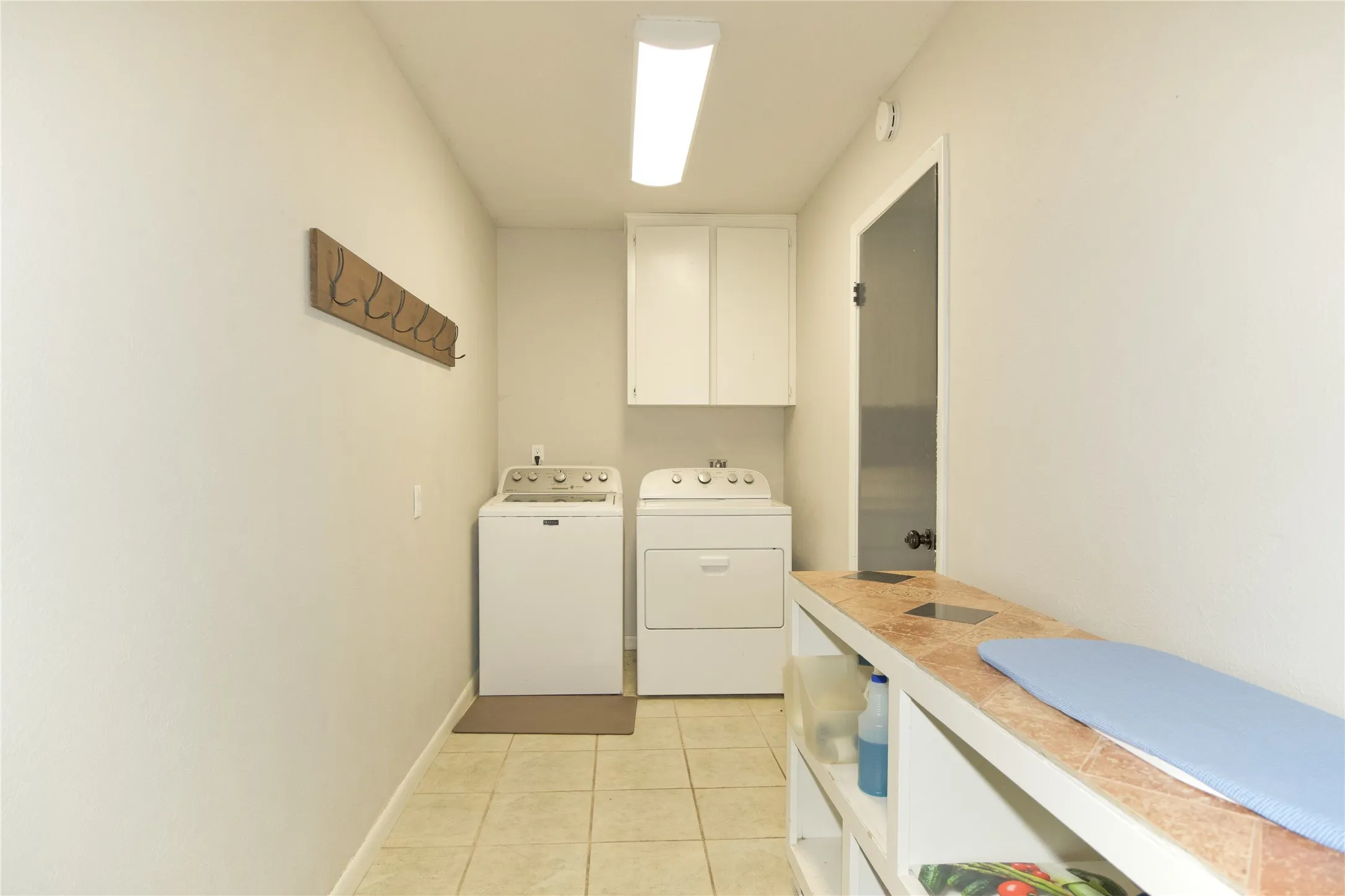 Single Family Residence For Sale in Montague County , 153 Wagner Road, St Jo, Texas 76265, 4 Bedroom, 3 Bathroom, 3 Garage spaces, 2,188 Sqft, built in 1980, mls#21382967, Real Estate Agent in St Jo, Homes For Sale in Montague county, Homes For Sale in St Jo, Realtor in St Jo Texas, Real Estate Brokerage Independent Realty Texas, Luminita Cordes Realtor